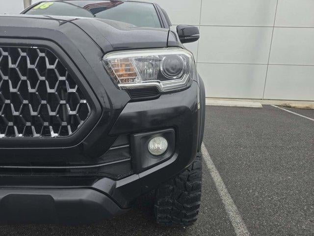 2018 Toyota Tacoma SR Double Cab 5' Bed V6 4x4 AT (GS)