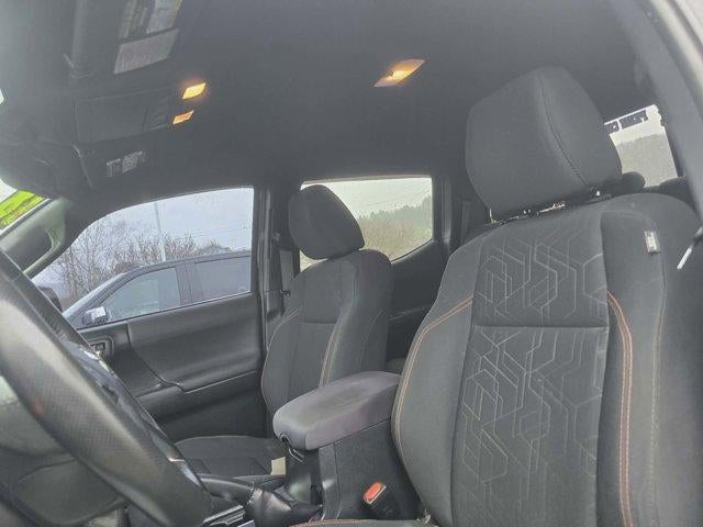 2018 Toyota Tacoma SR Double Cab 5' Bed V6 4x4 AT (GS)