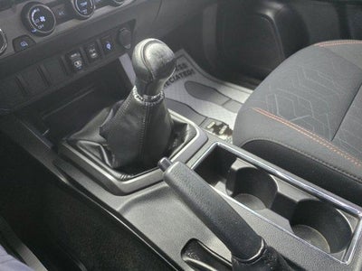 2018 Toyota Tacoma SR Double Cab 5' Bed V6 4x4 AT (GS)