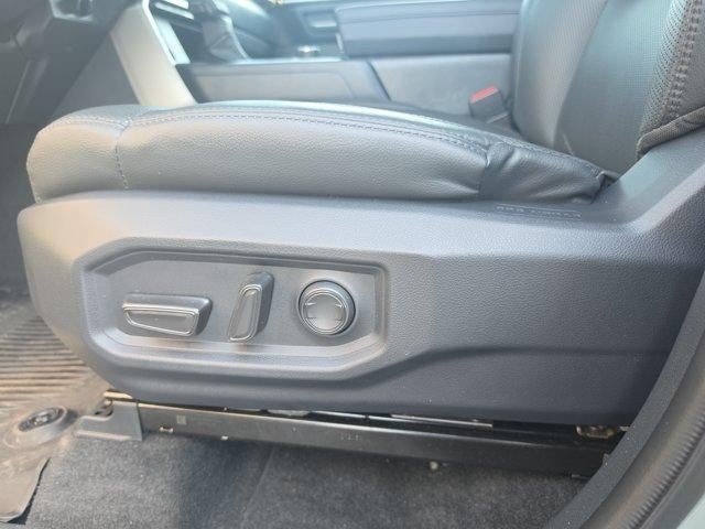 2023 Toyota Tundra 4WD 4WD SR5 CrewMax 5.5' Bed (SE)