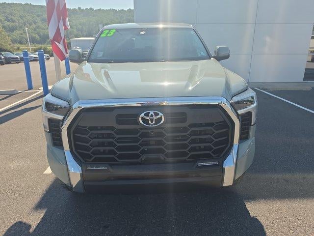 2023 Toyota Tundra 4WD 4WD SR5 CrewMax 5.5' Bed (SE)