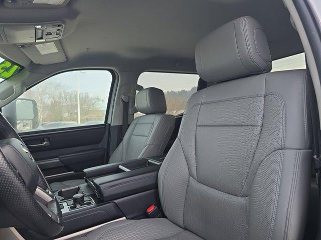 2023 Toyota Tundra 4WD 4WD SR5 CrewMax 6.5' Bed (Natl)