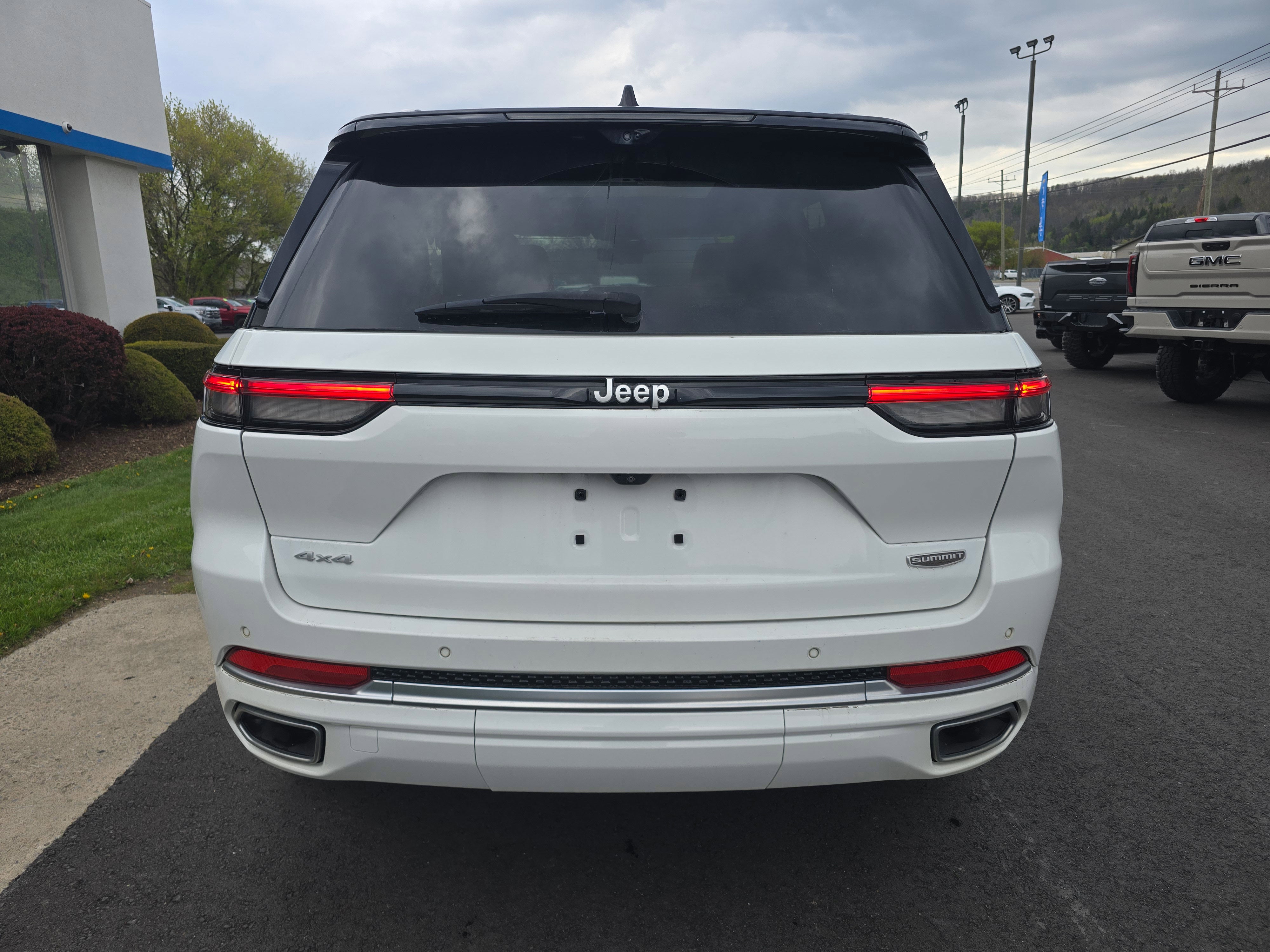 2024 Jeep Grand Cherokee Summit