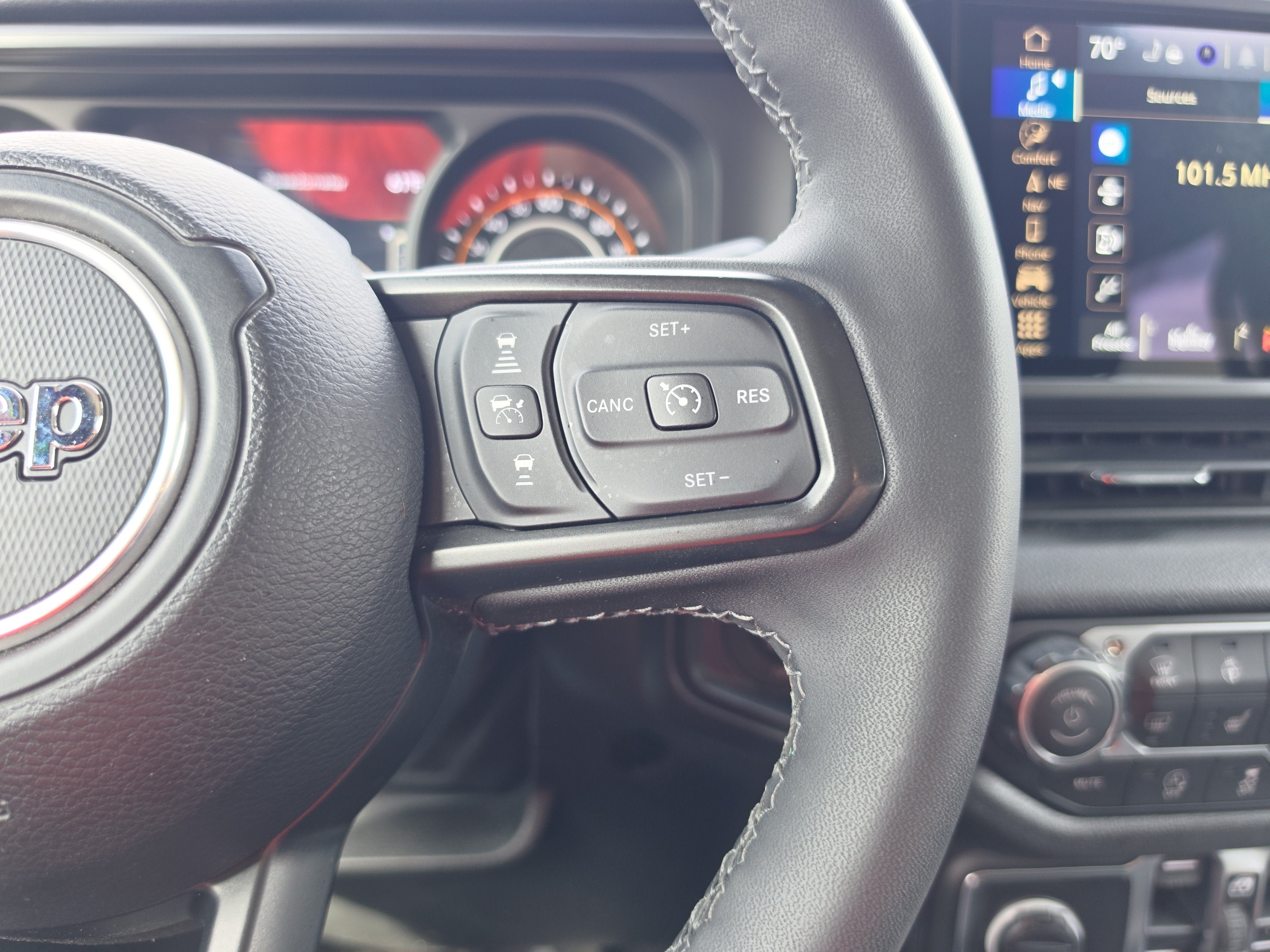 2025 Jeep Gladiator Willys
