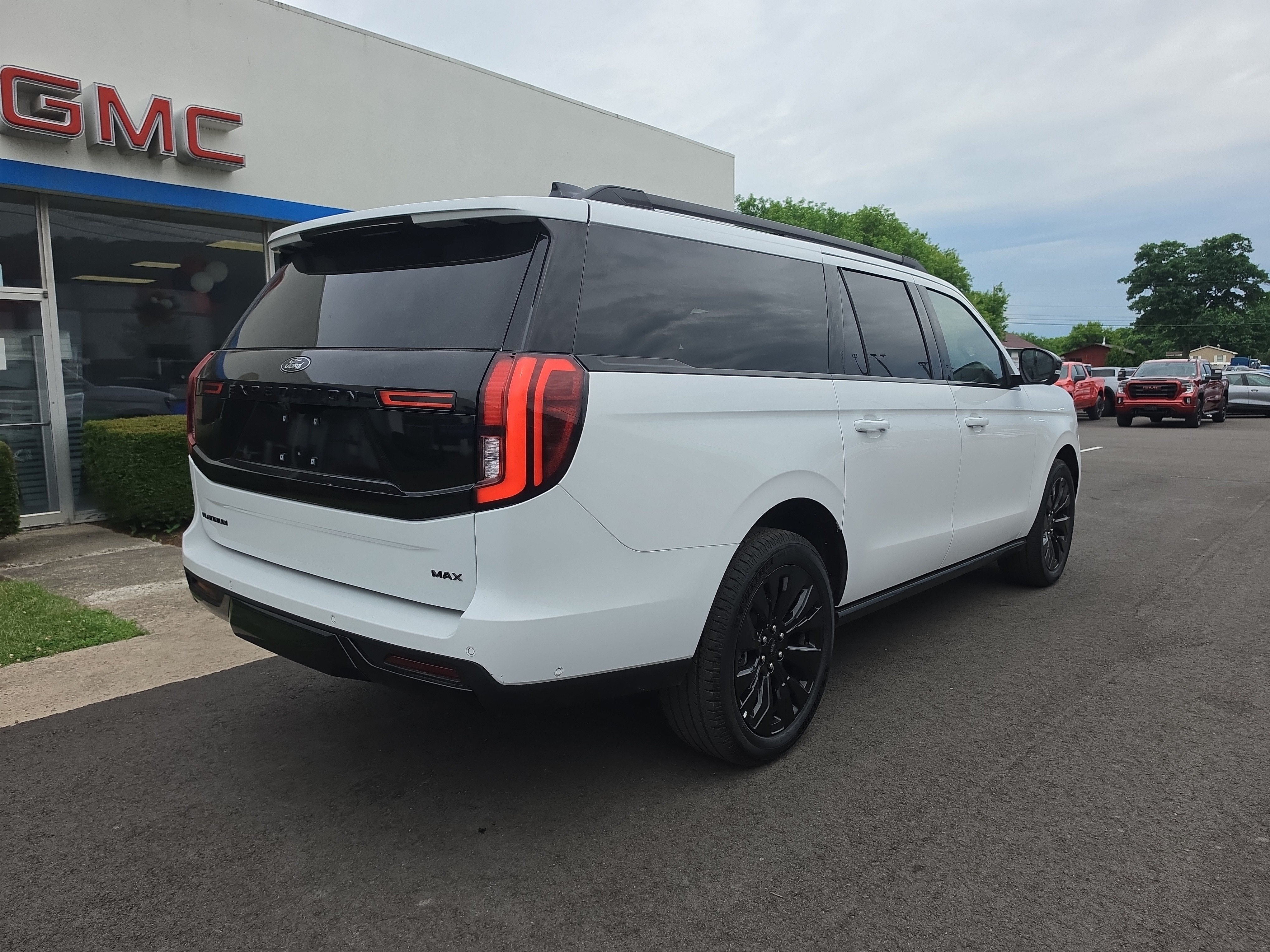 2025 Ford Expedition Max Platinum