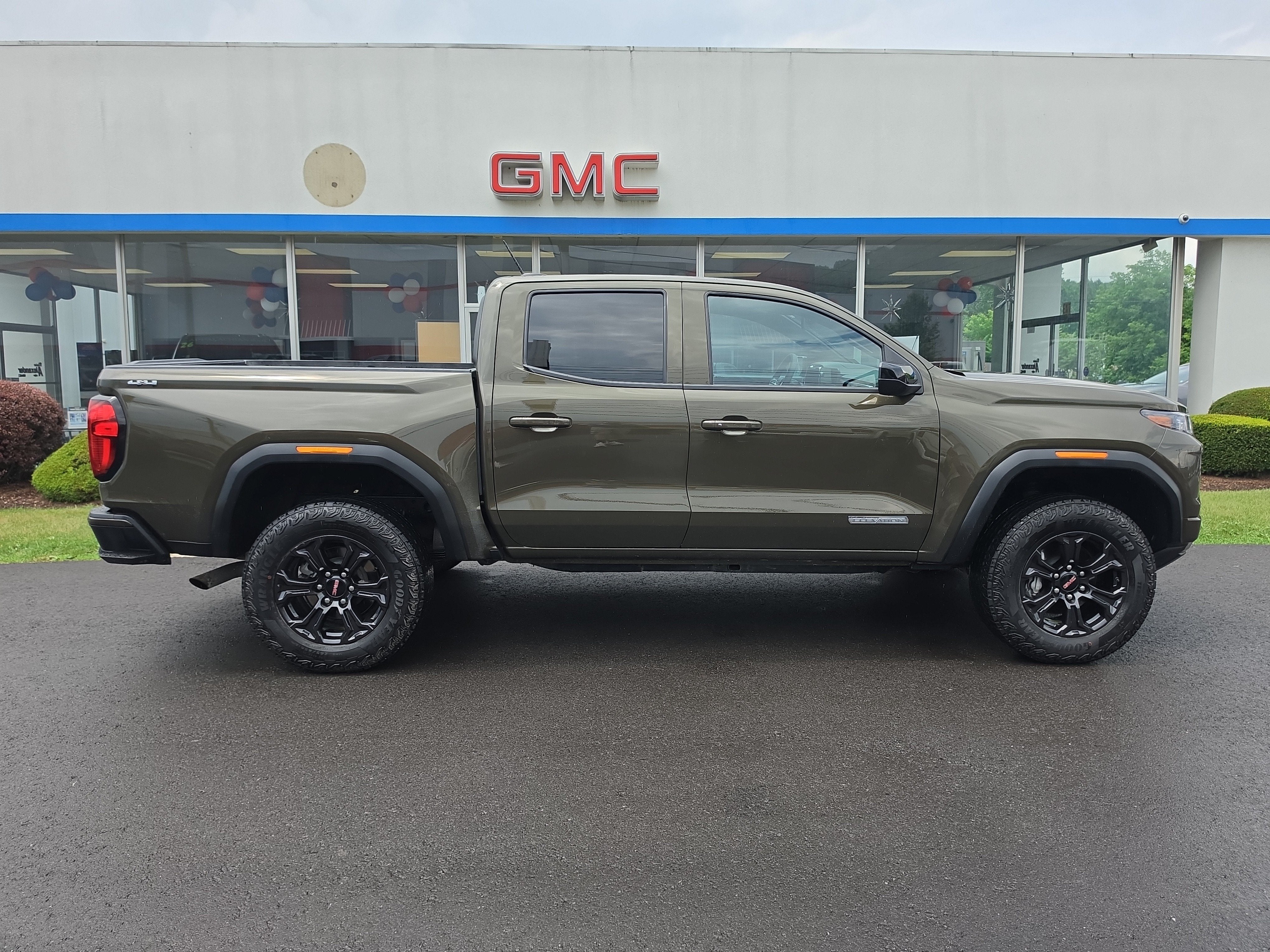 2024 GMC Canyon Elevation