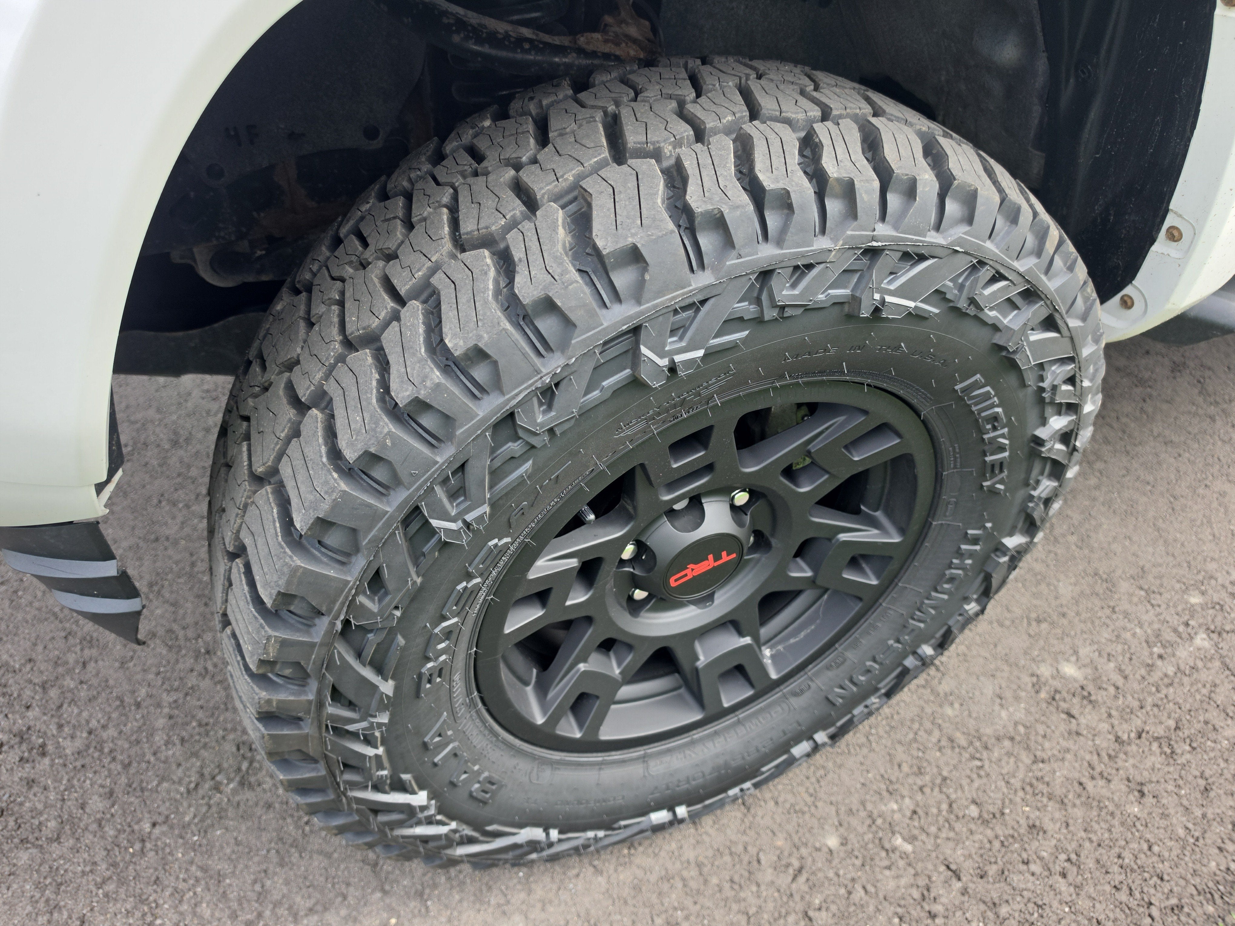 2022 Toyota Tacoma 4WD SR