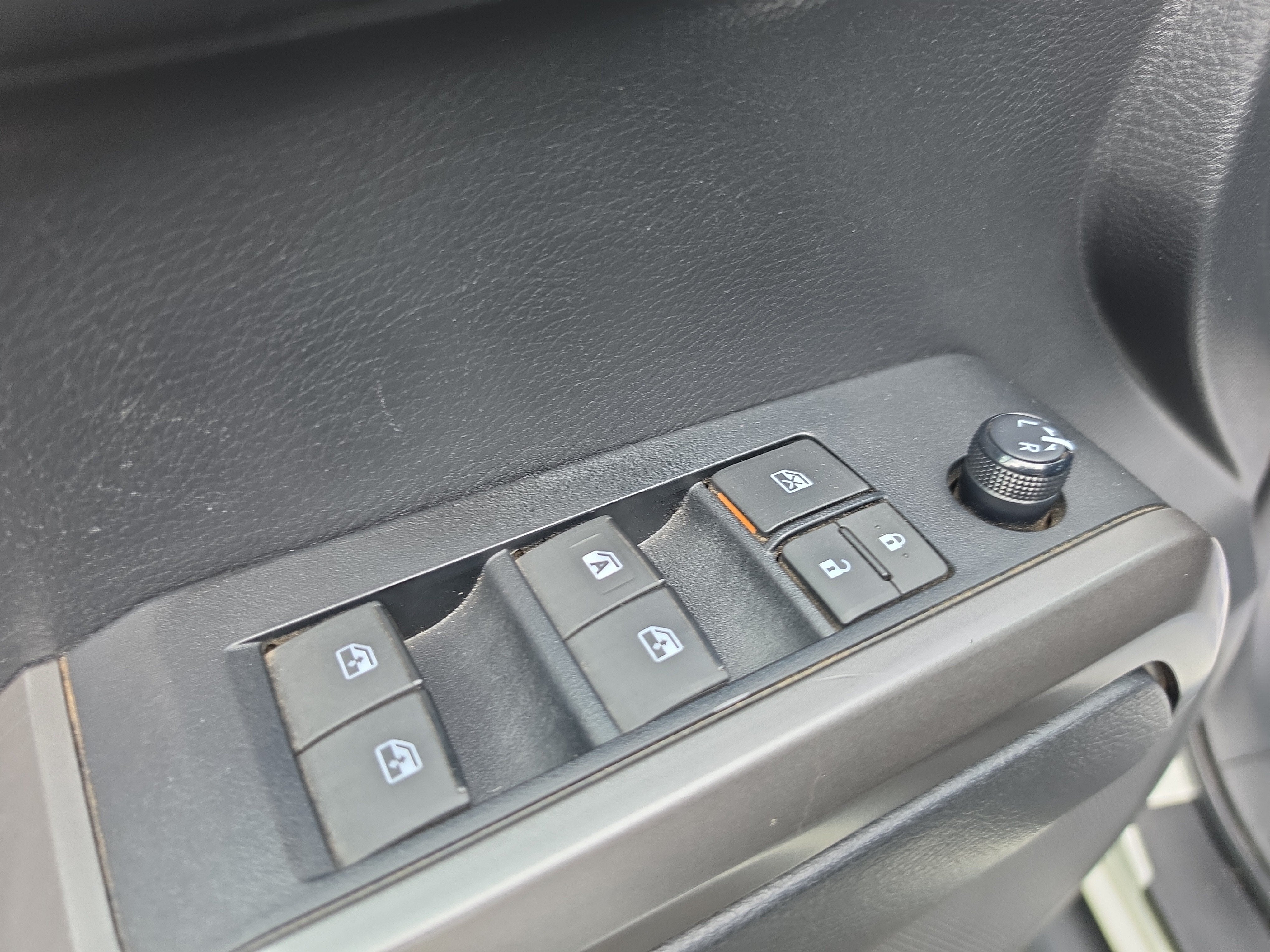 2022 Toyota Tacoma 4WD SR
