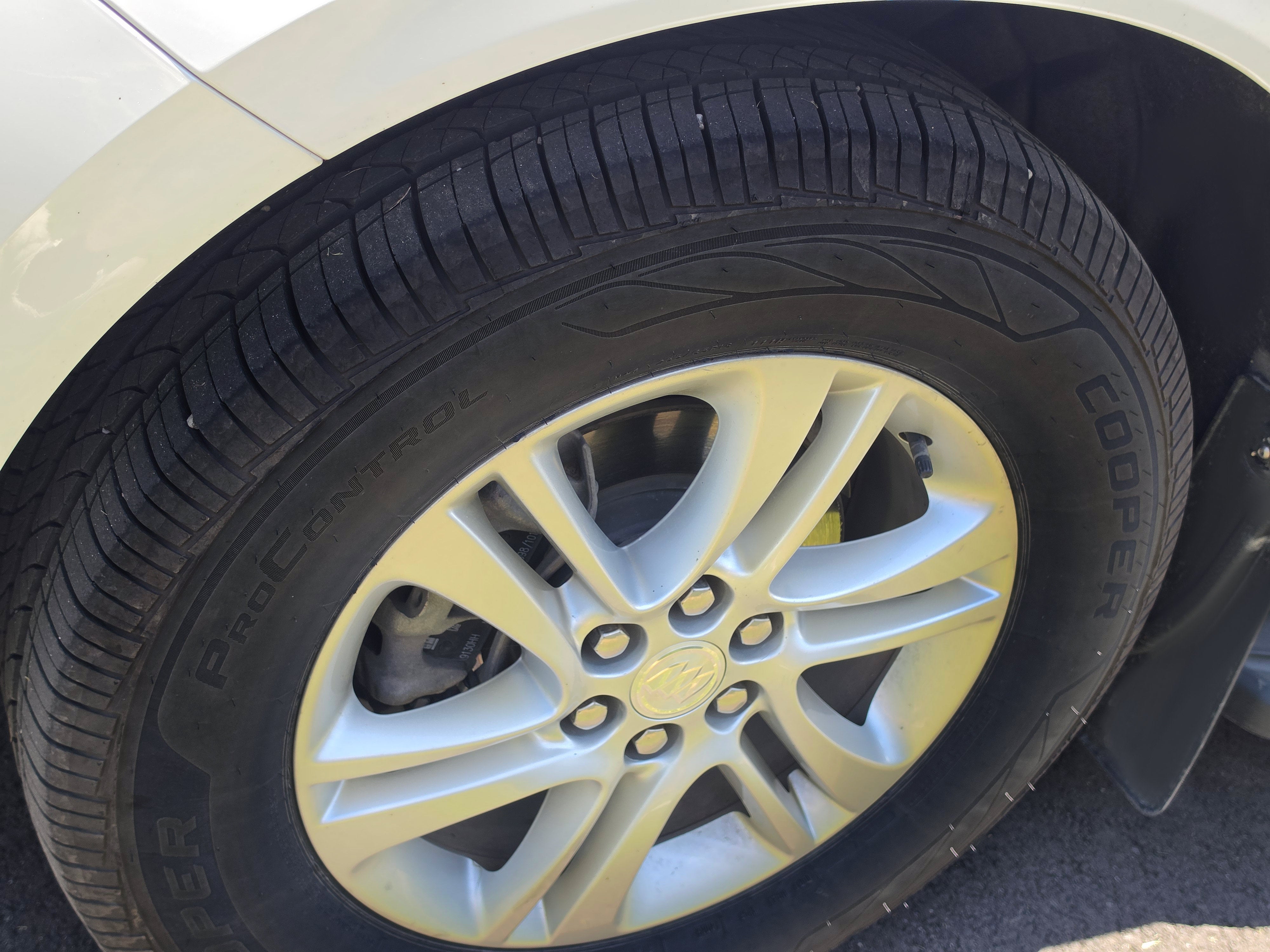 2021 Buick Enclave Essence