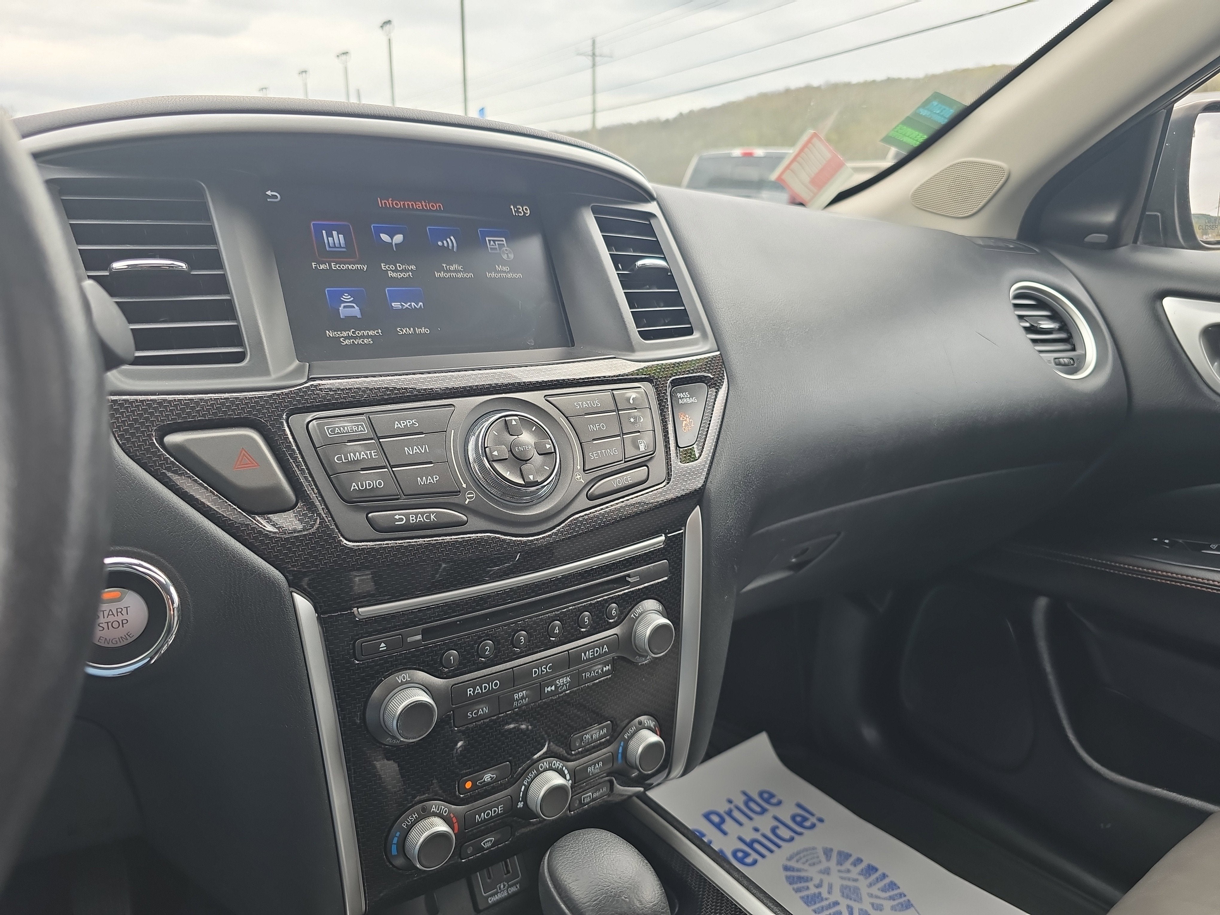 2019 Nissan Pathfinder SL