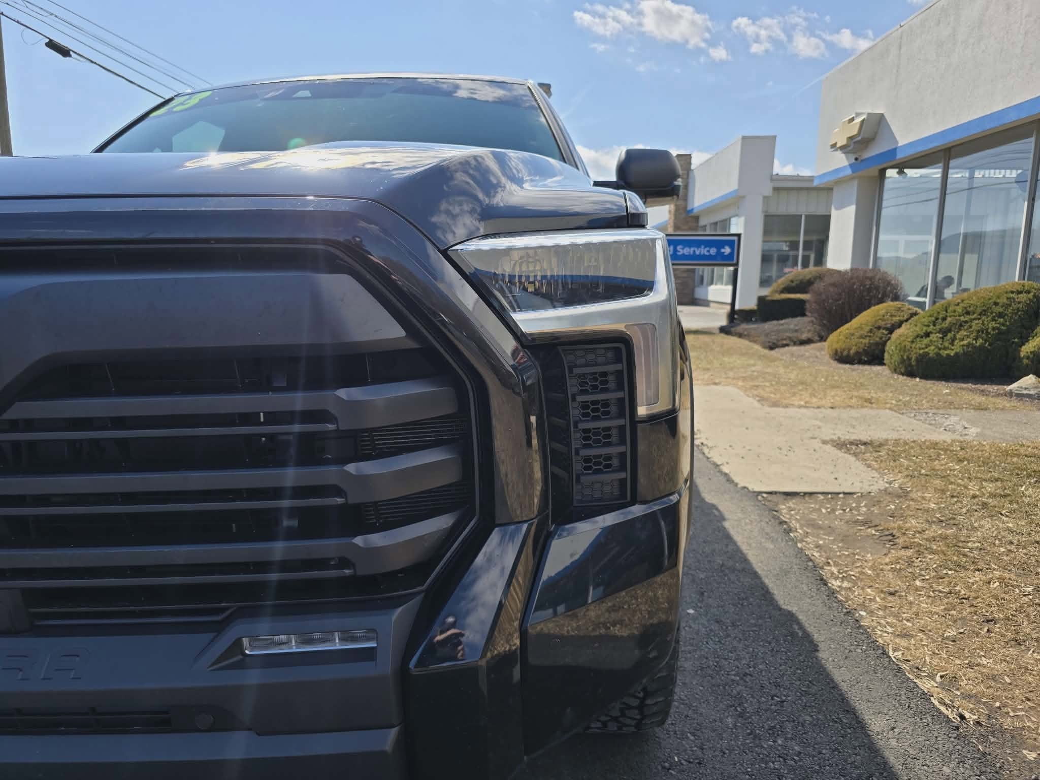 2023 Toyota Tundra 4WD SR5
