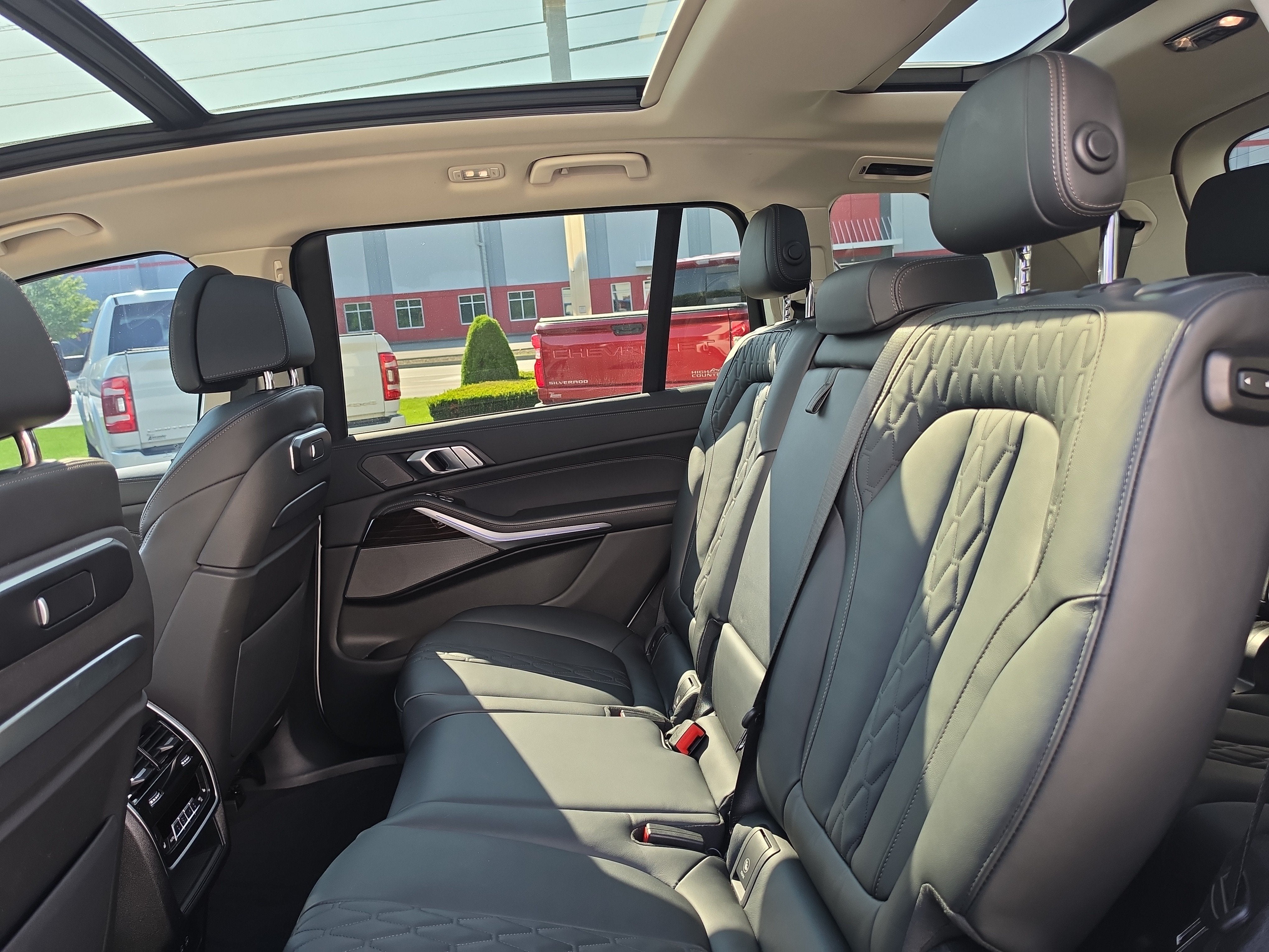 2026 BMW X7 xDrive40i