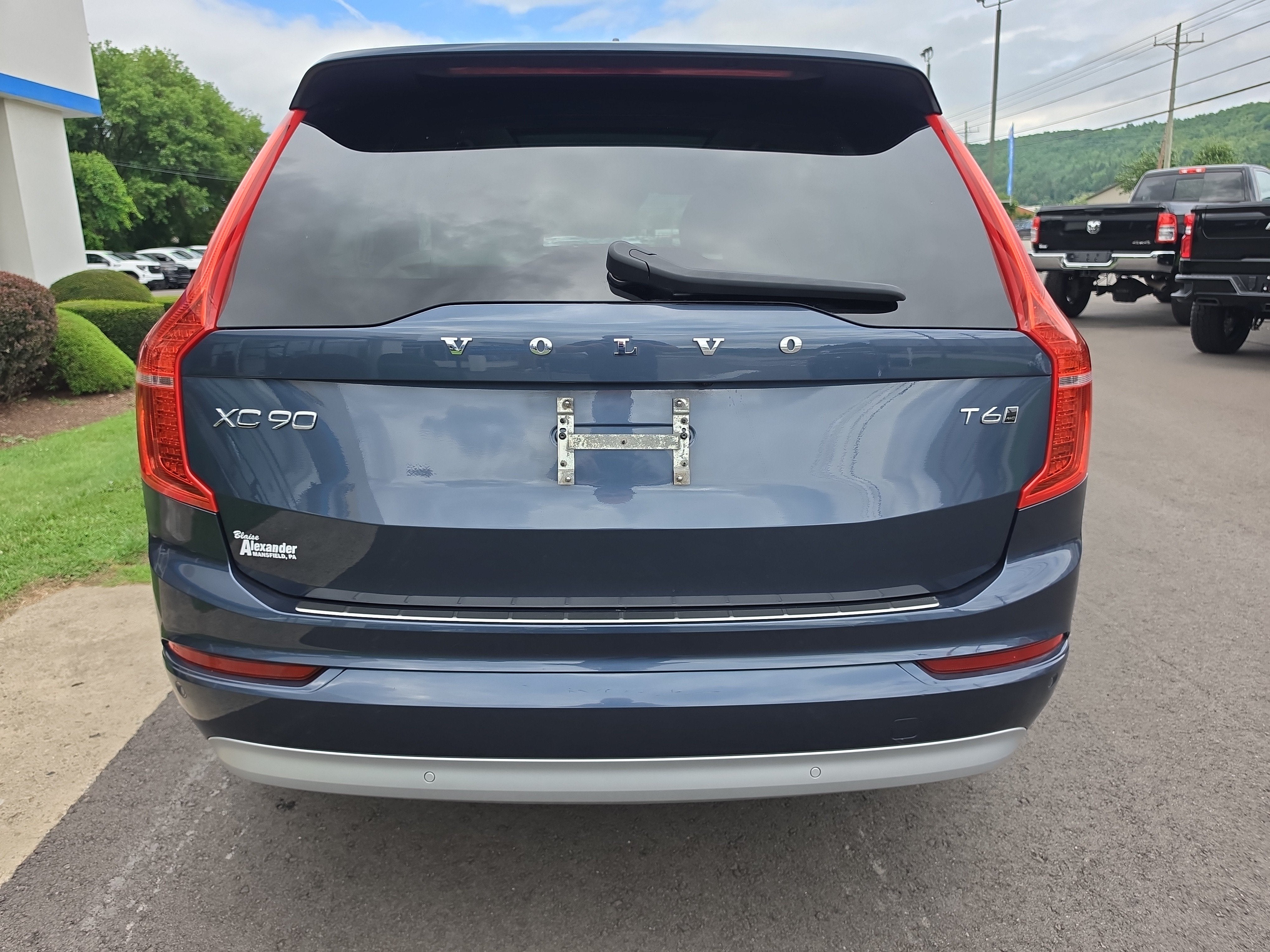 2022 Volvo XC90 Momentum