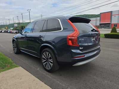 2022 Volvo XC90 Momentum