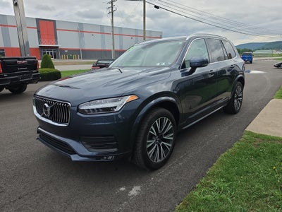 2022 Volvo XC90 Momentum