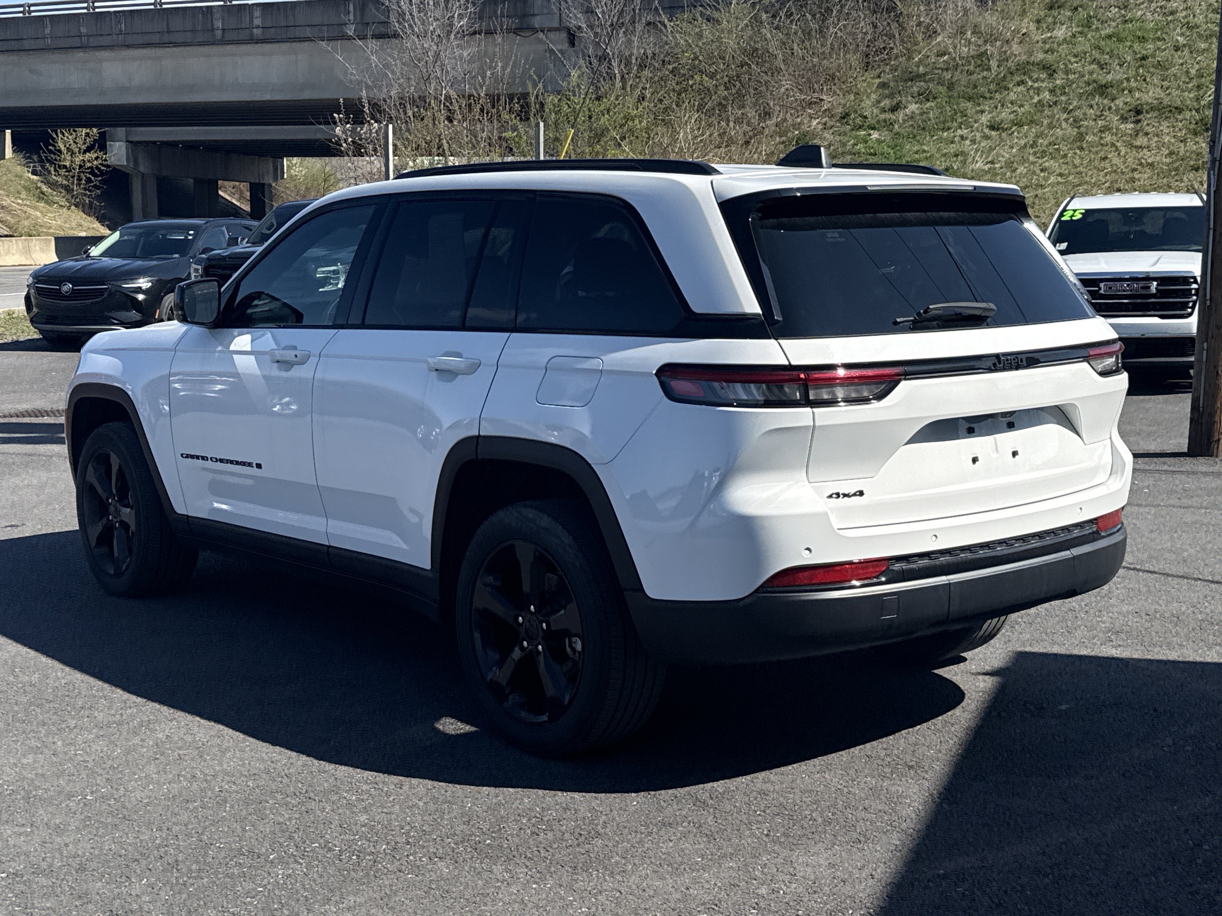 2023 Jeep Grand Cherokee Altitude