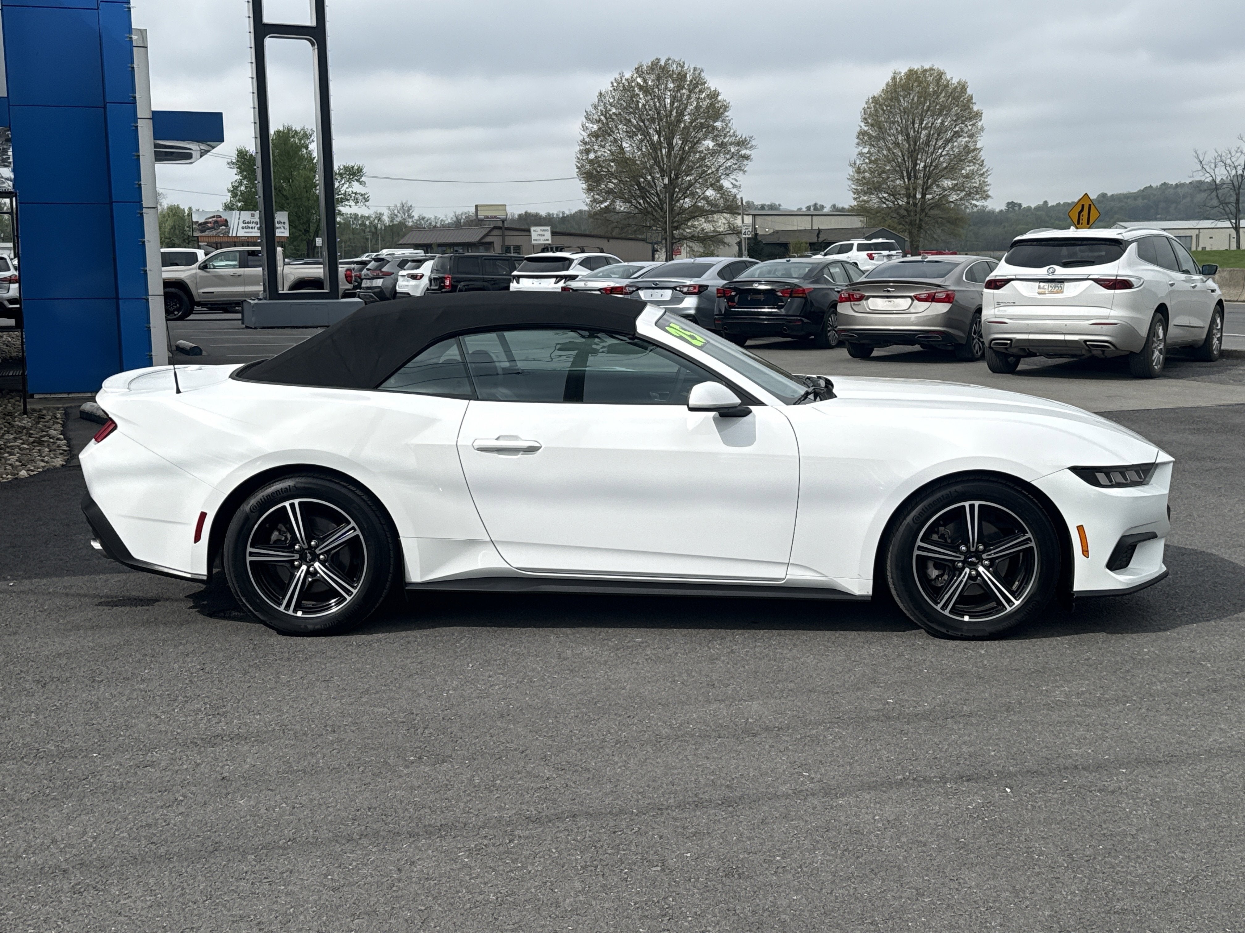 2025 Ford Mustang EcoBoost