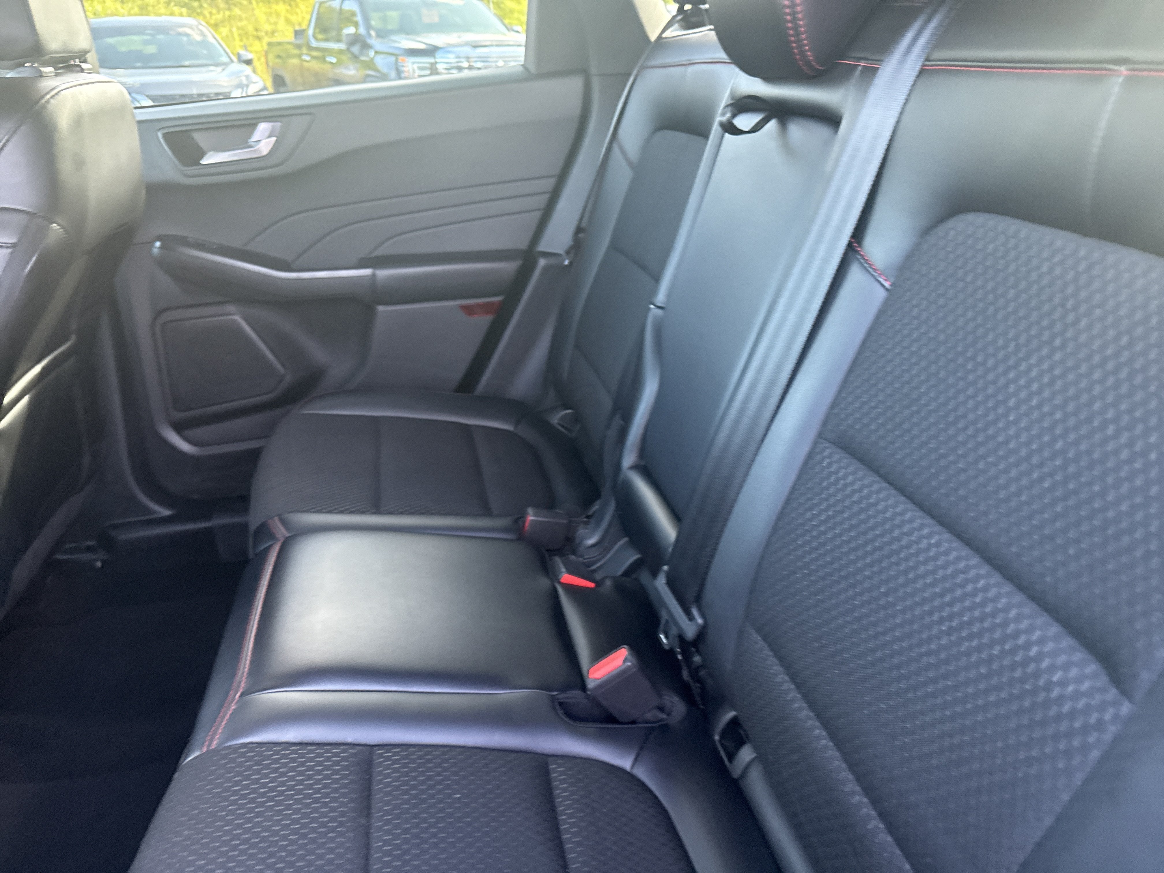 2025 Ford Escape ST-Line Select
