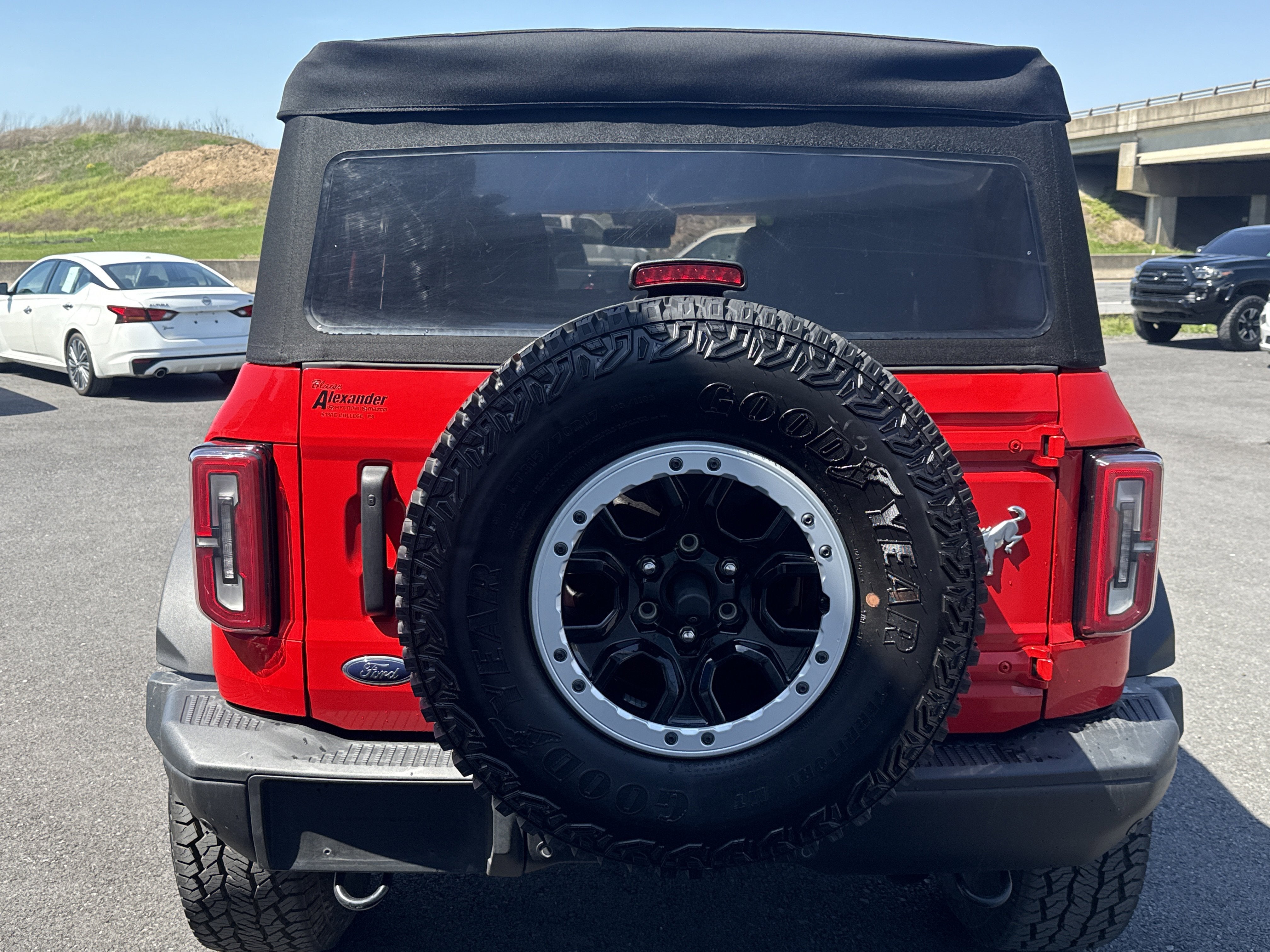 2023 Ford Bronco Base