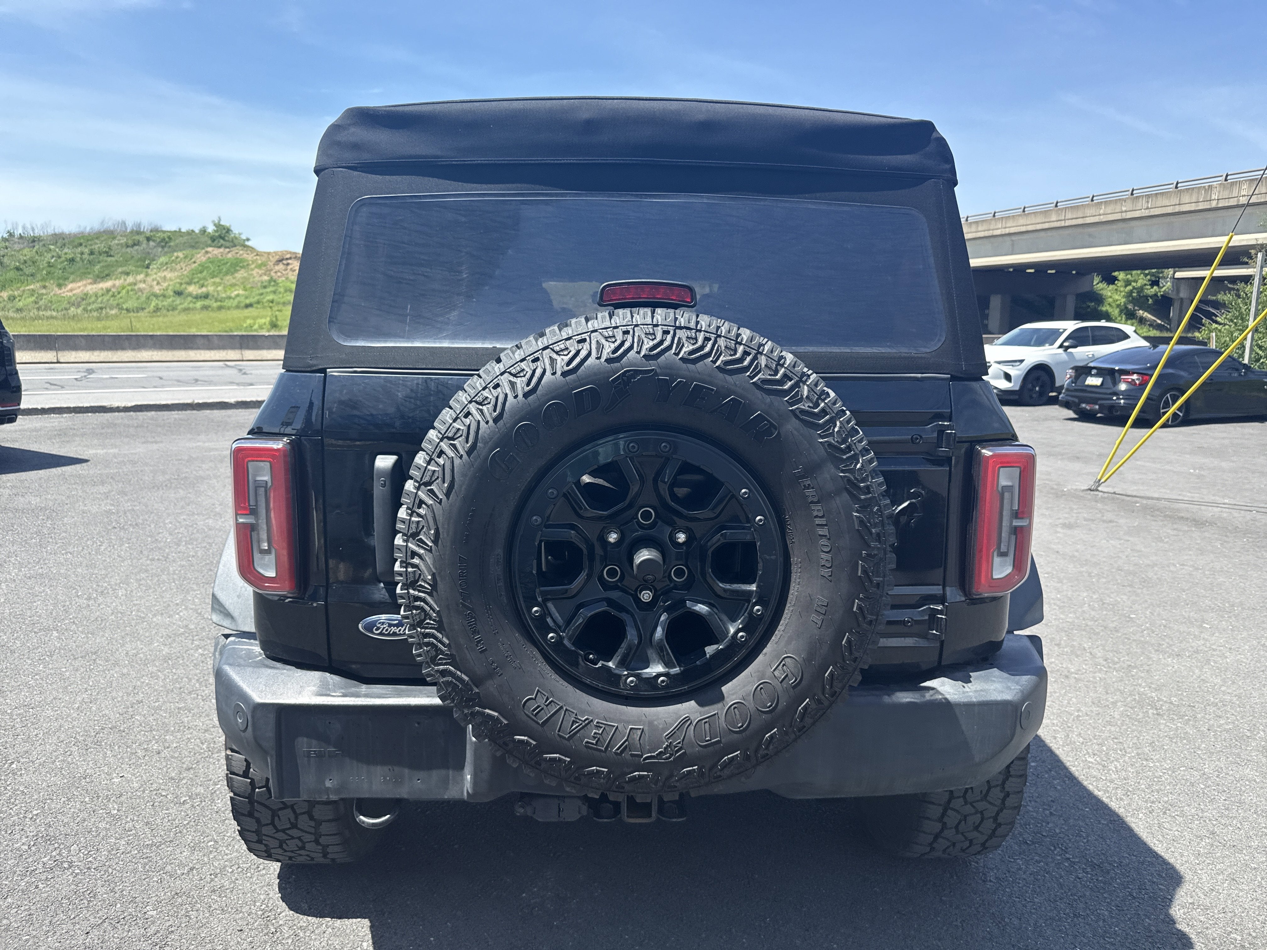 2023 Ford Bronco Base