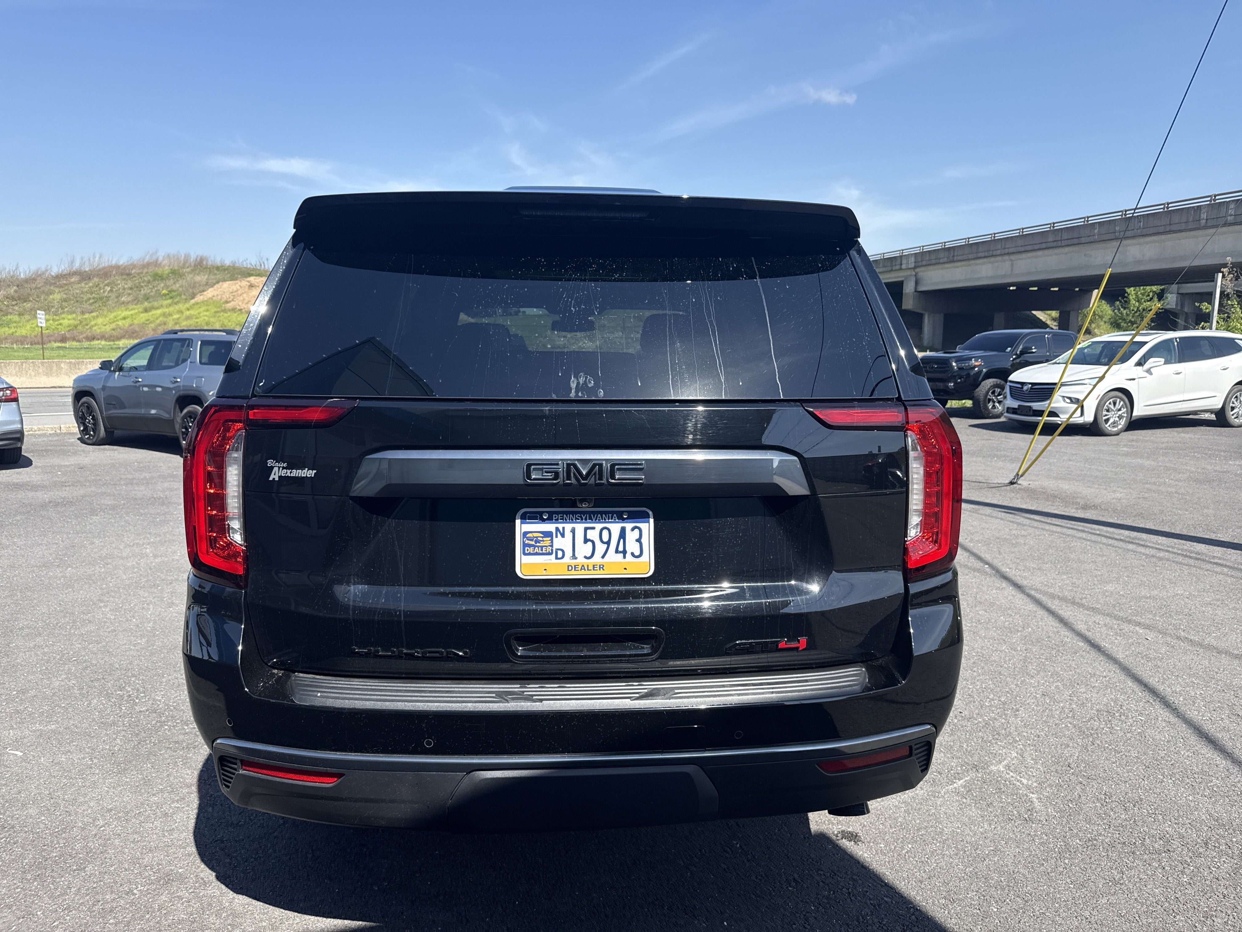 2023 GMC Yukon AT4