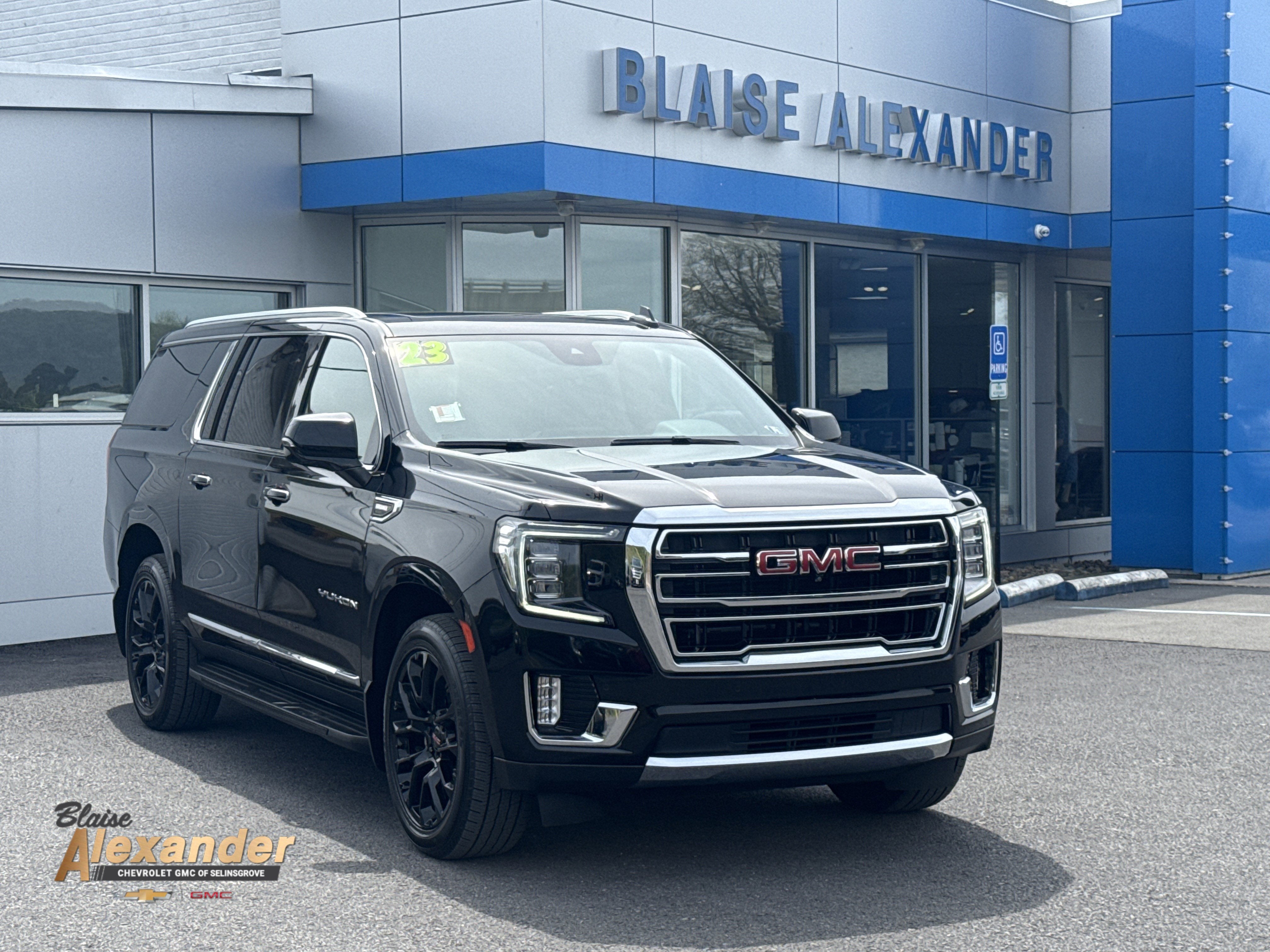 2023 GMC Yukon XL