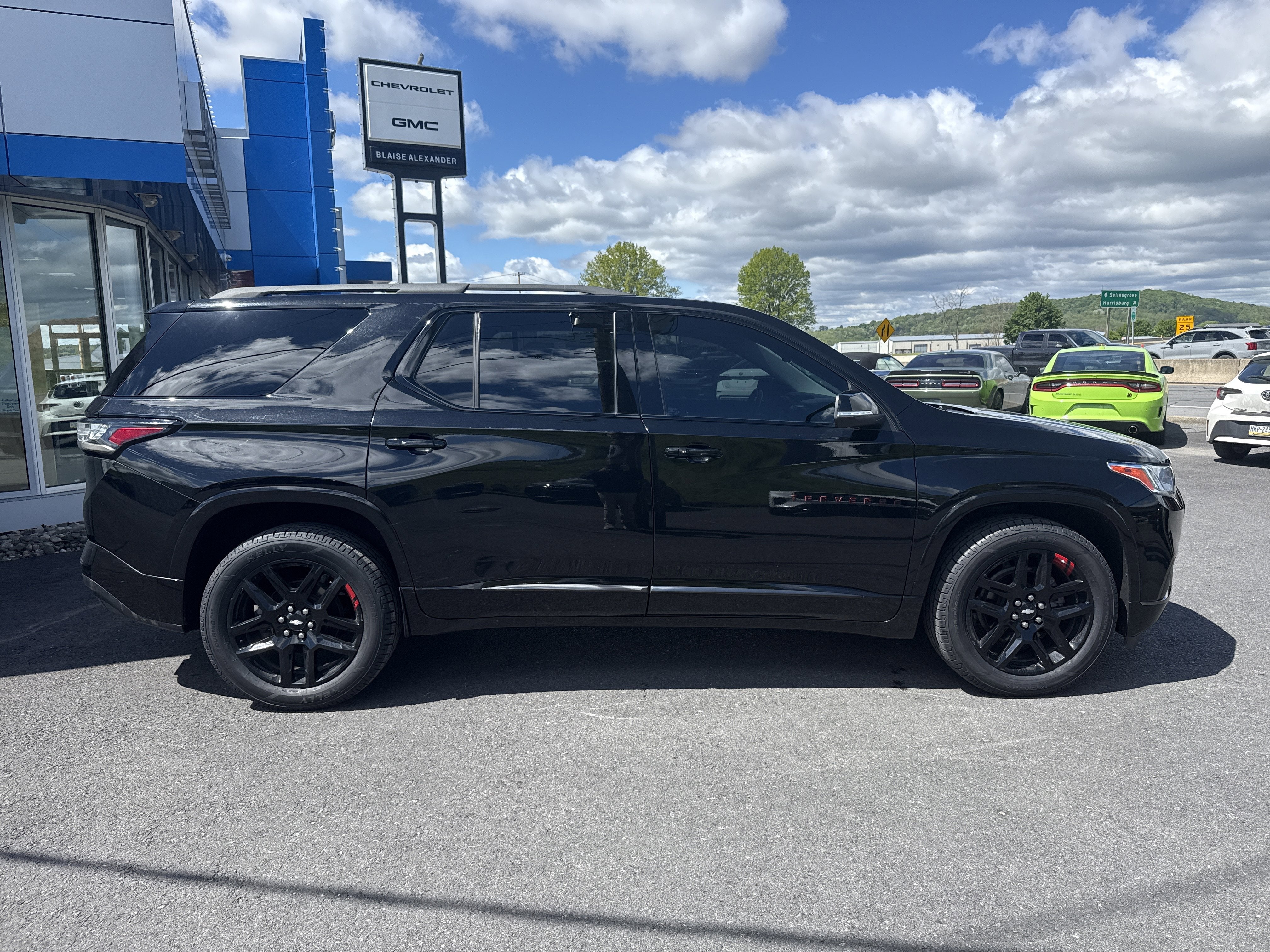 2021 Chevrolet Traverse Premier