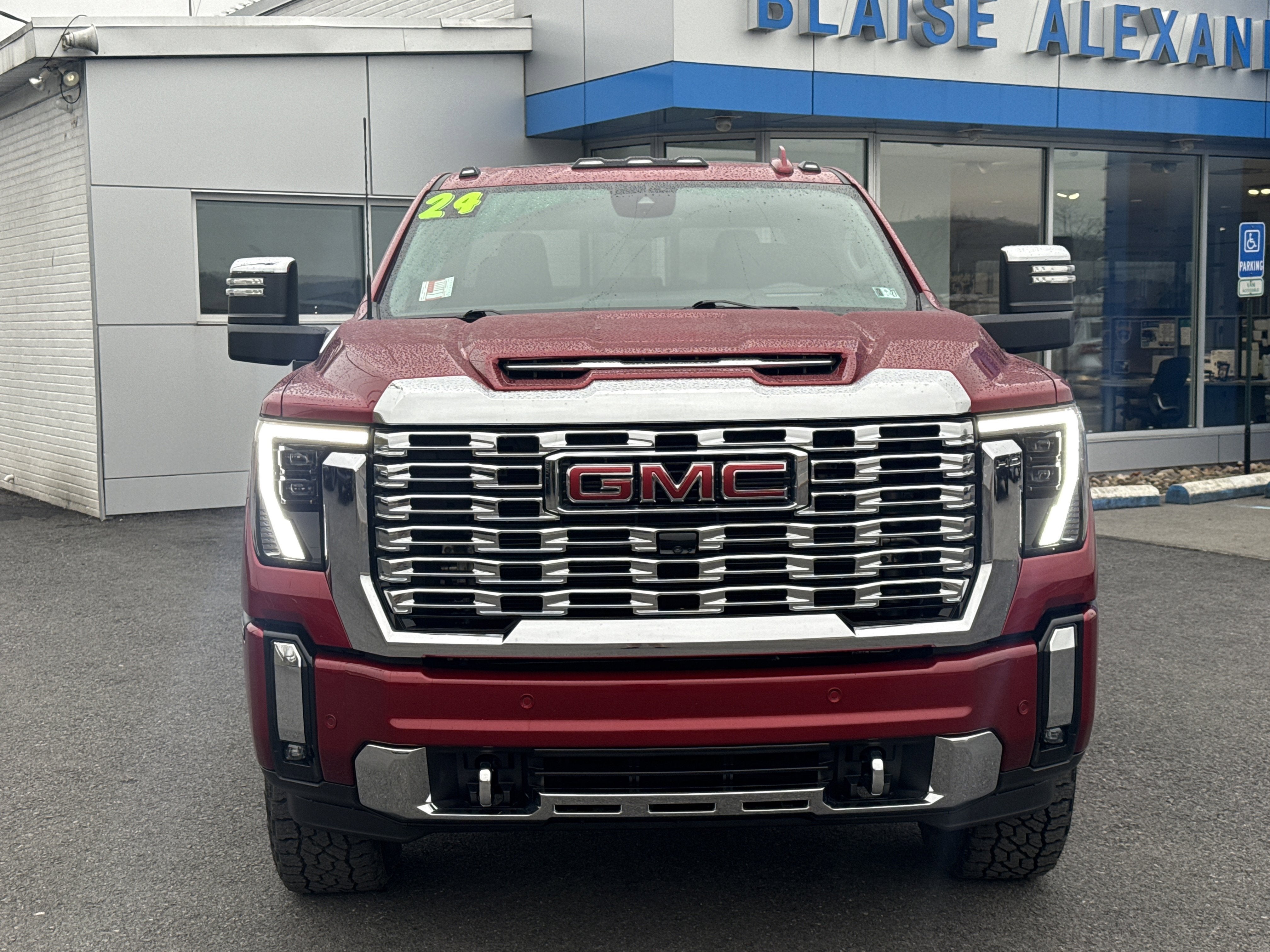 2024 GMC Sierra 2500 HD Denali
