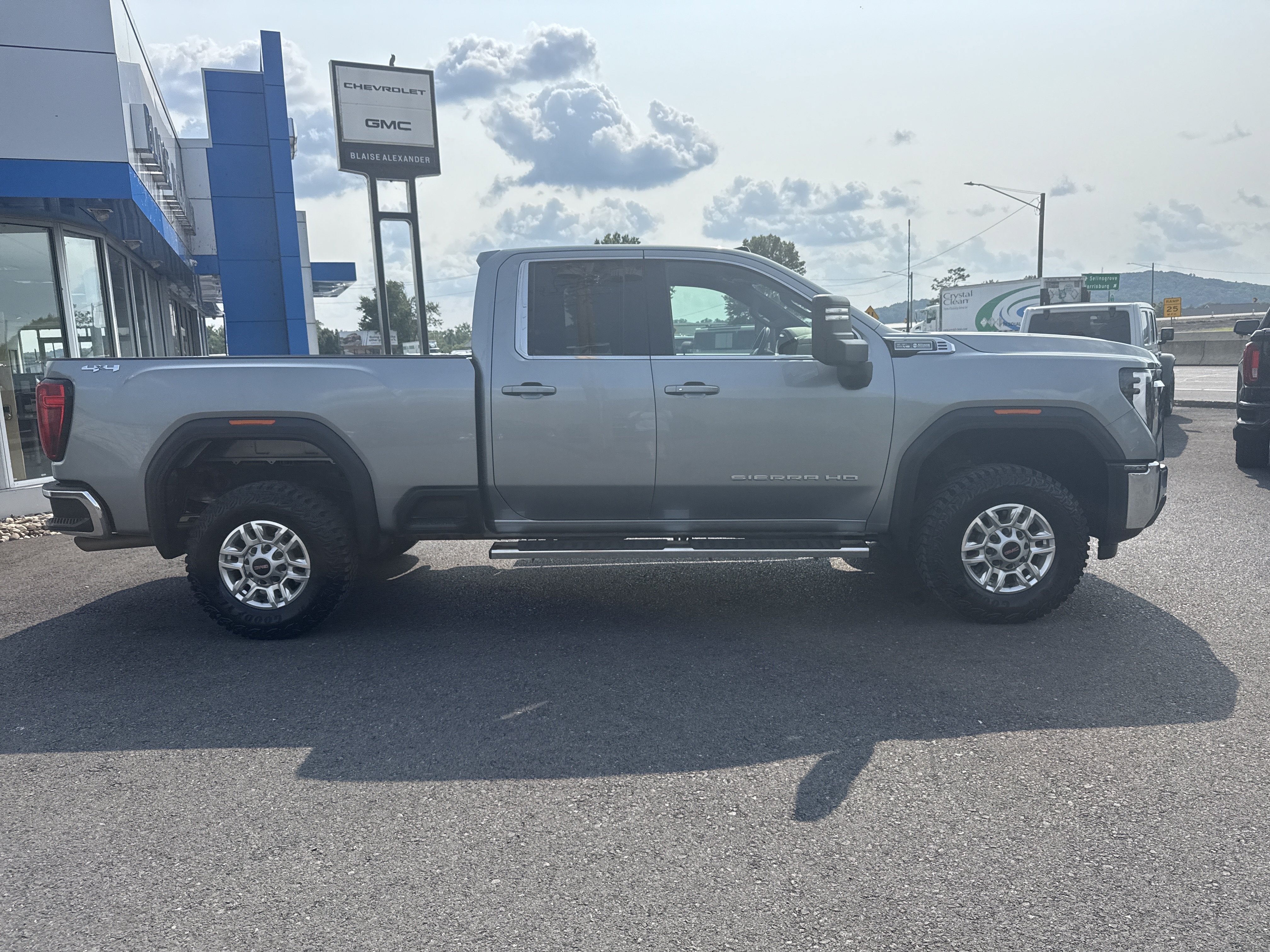 2024 GMC Sierra 2500 HD SLE