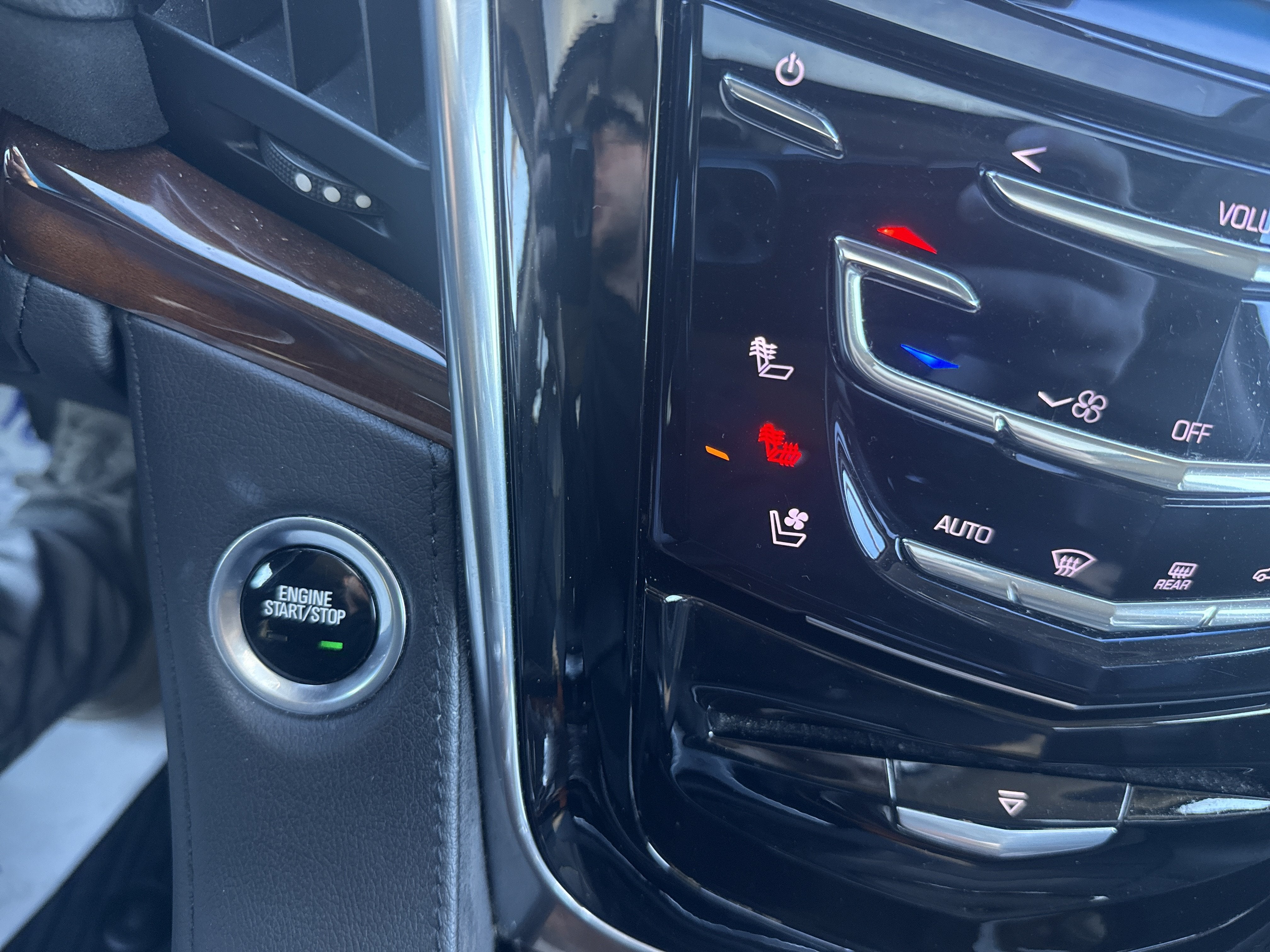2020 Cadillac Escalade Premium Luxury