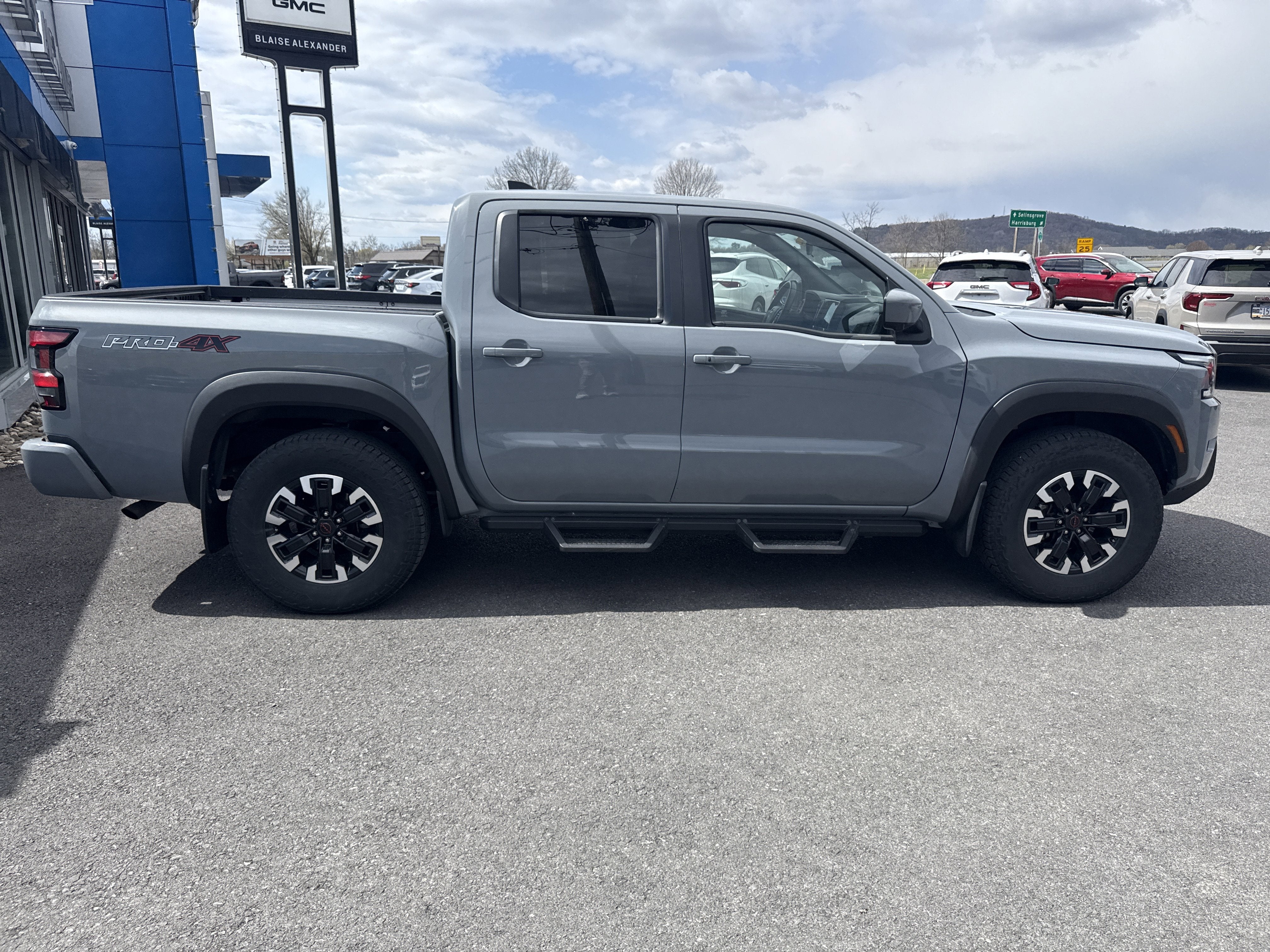 2024 Nissan Frontier PRO-4X