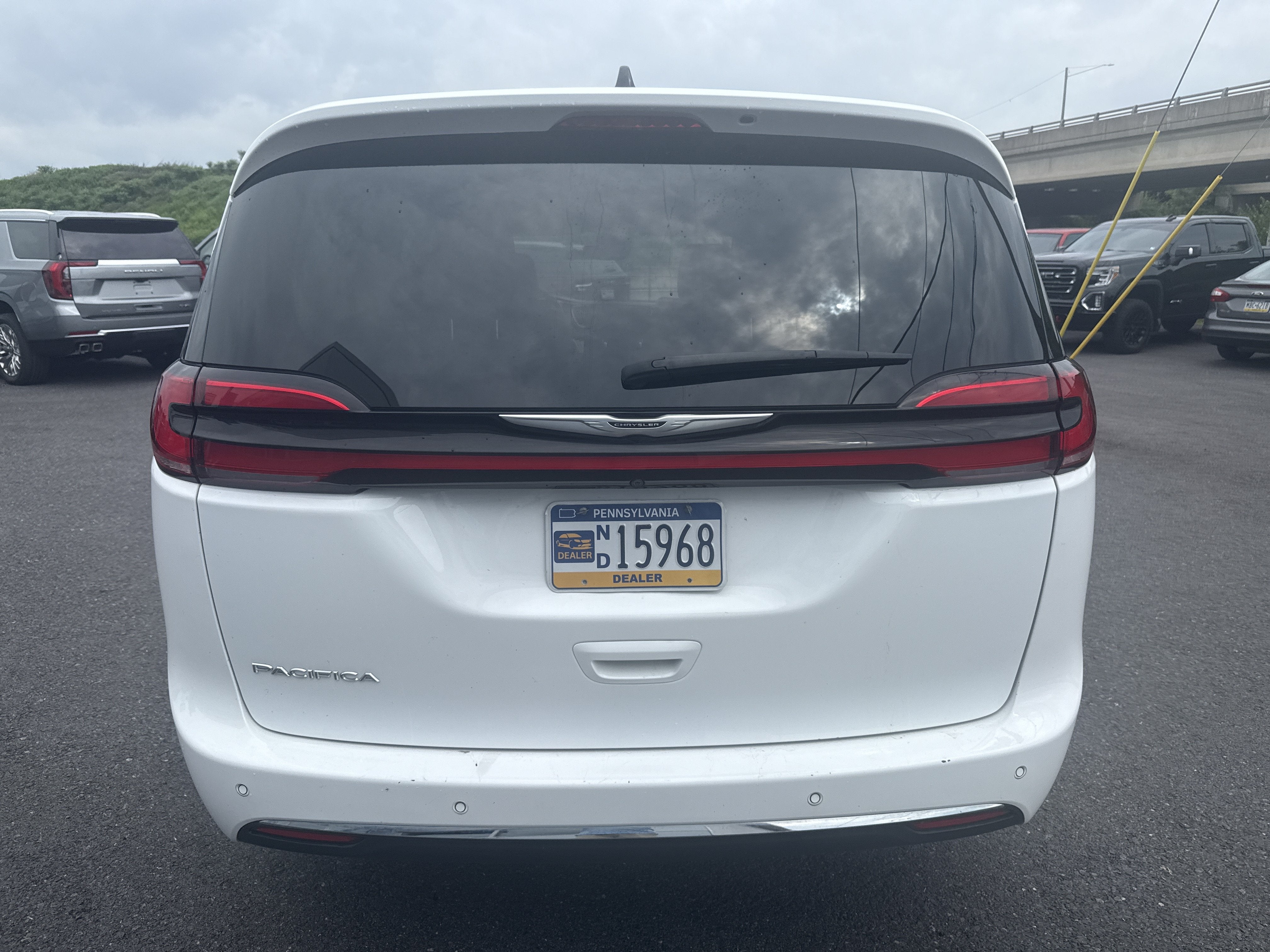 2024 Chrysler Pacifica Touring L