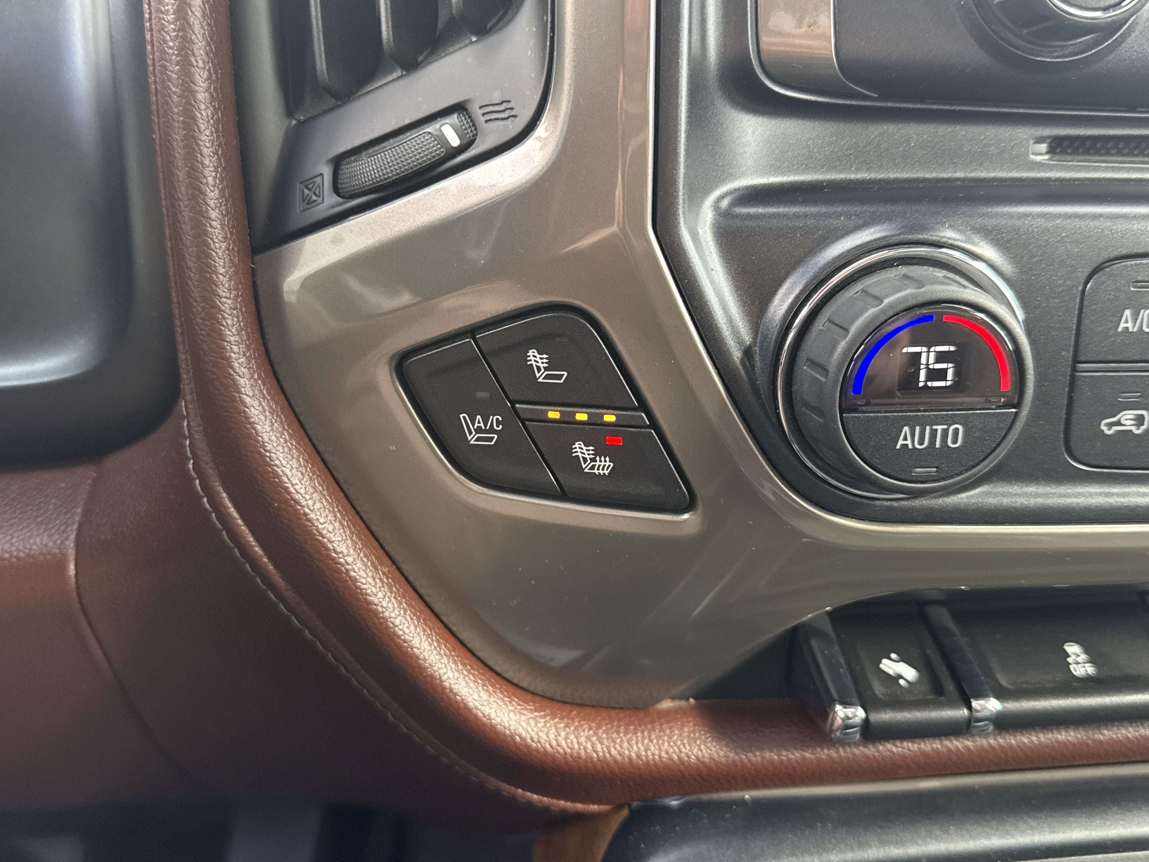 2014 Chevrolet Silverado 1500 High Country