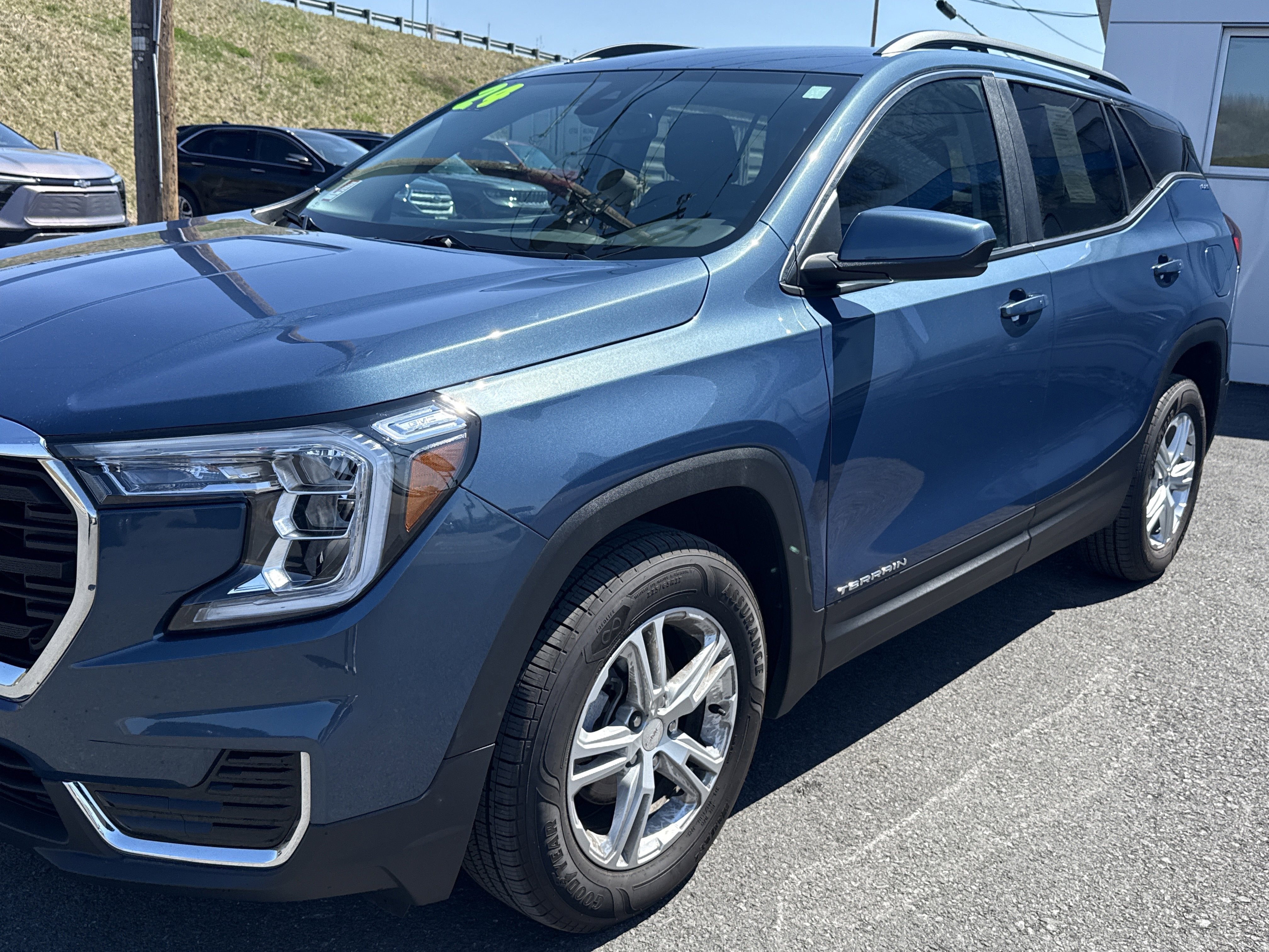 2024 GMC Terrain SLE