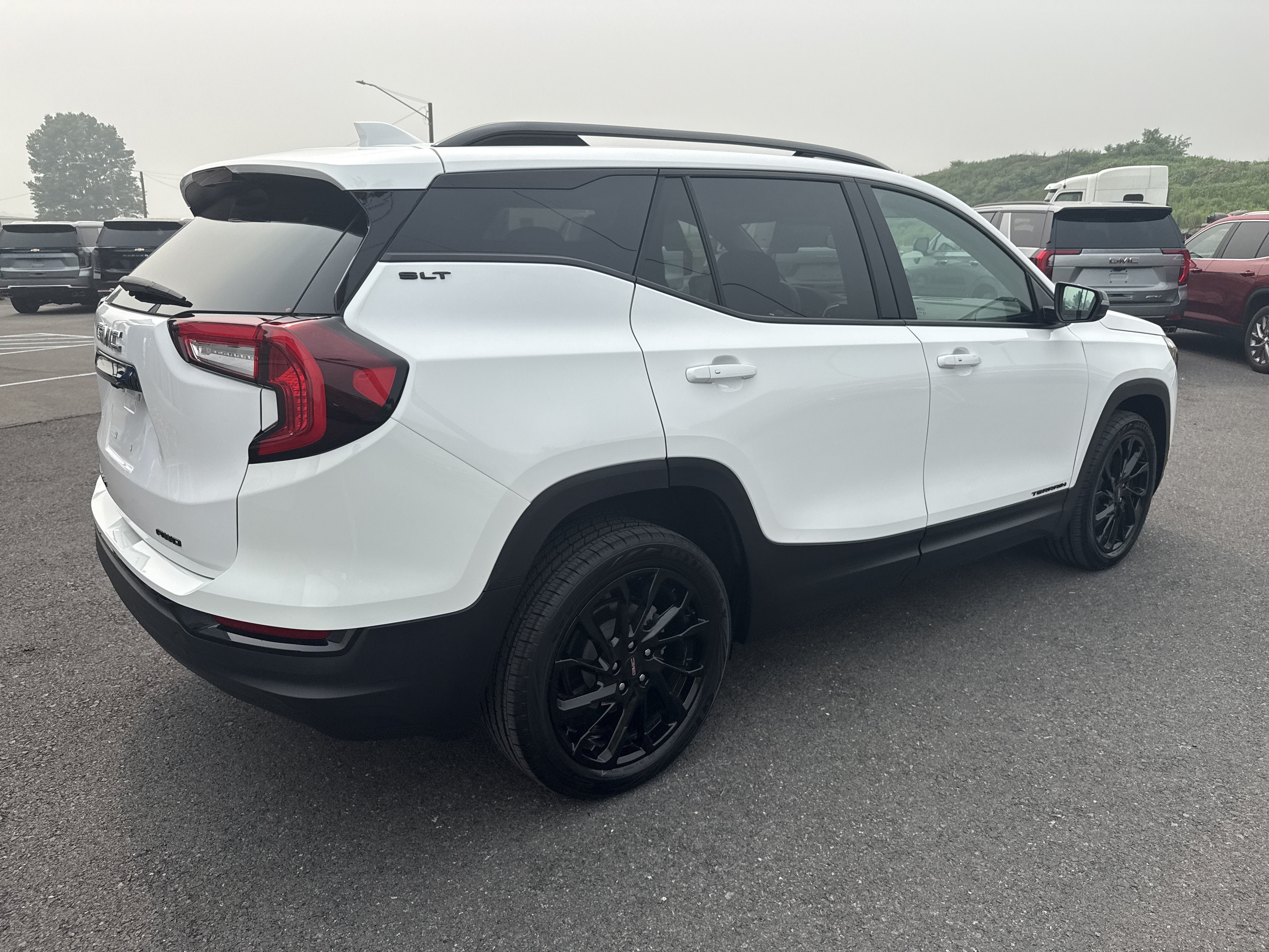 2024 GMC Terrain SLT