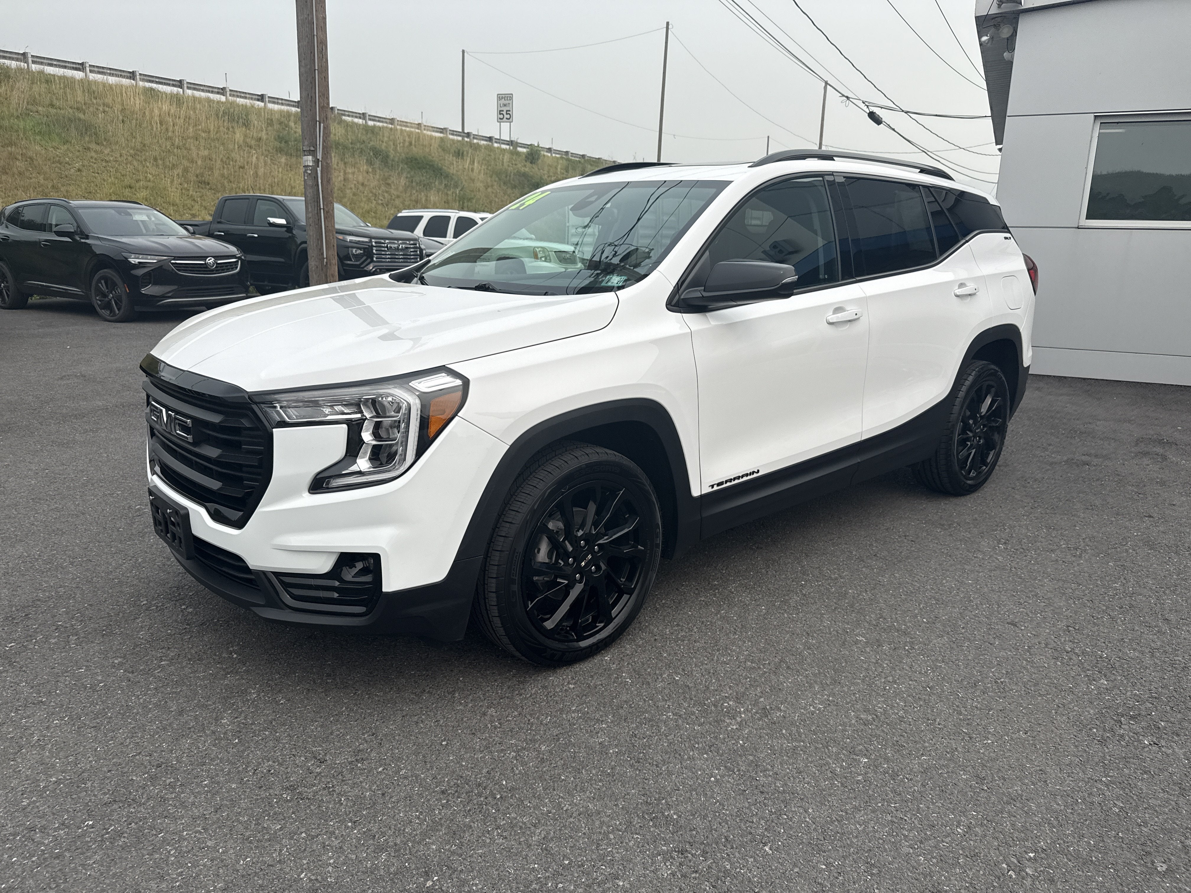 2024 GMC Terrain SLT