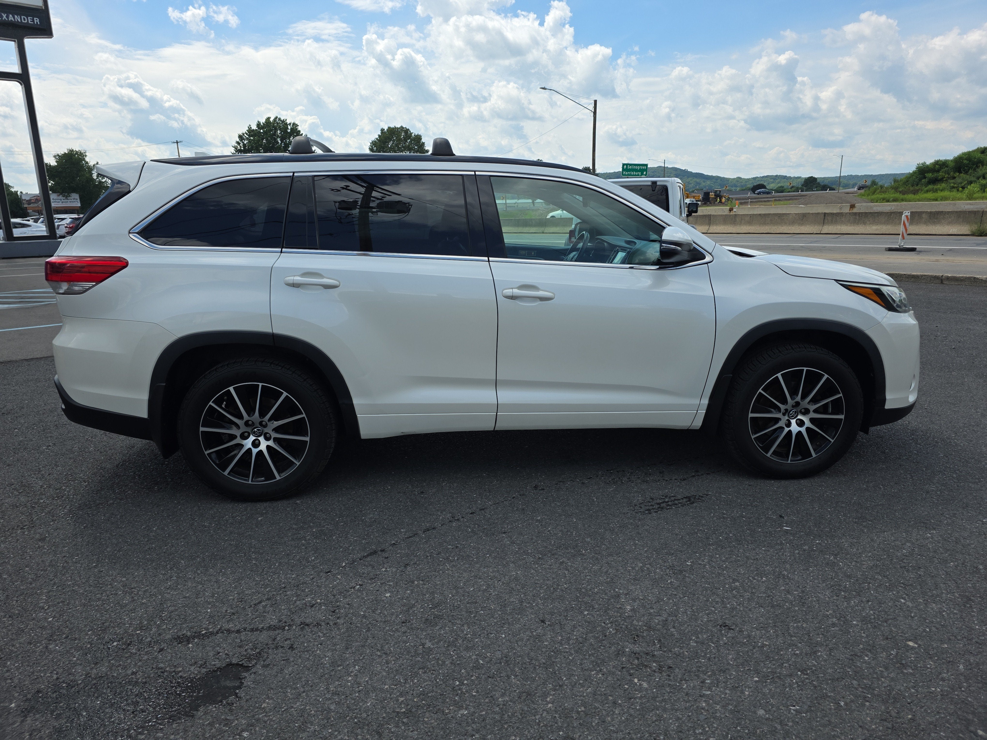 2018 Toyota Highlander SE