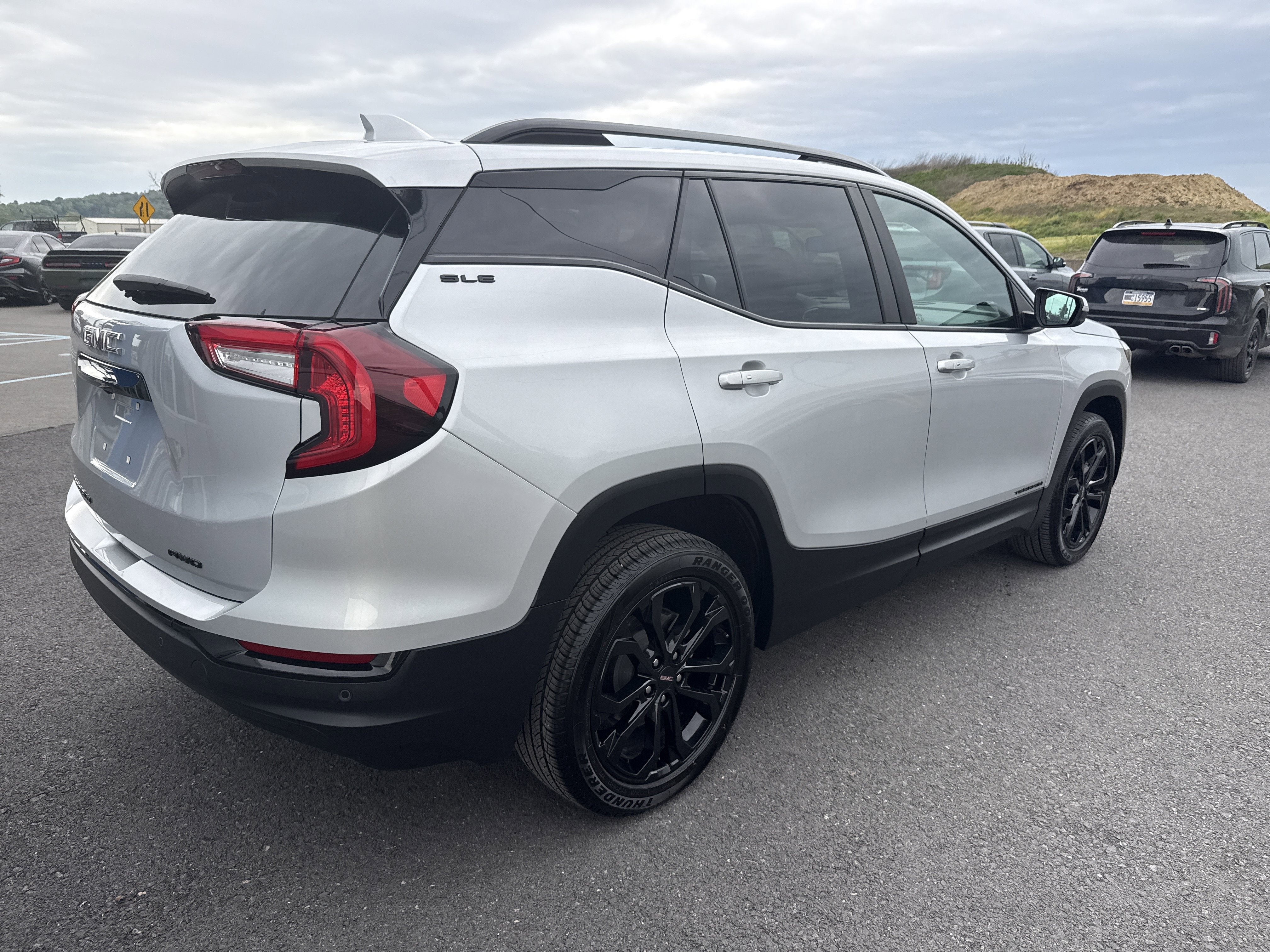 2022 GMC Terrain SLE