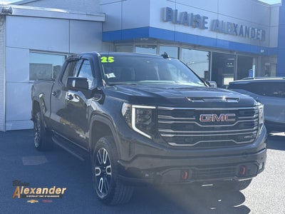 2025 GMC Sierra 1500 AT4
