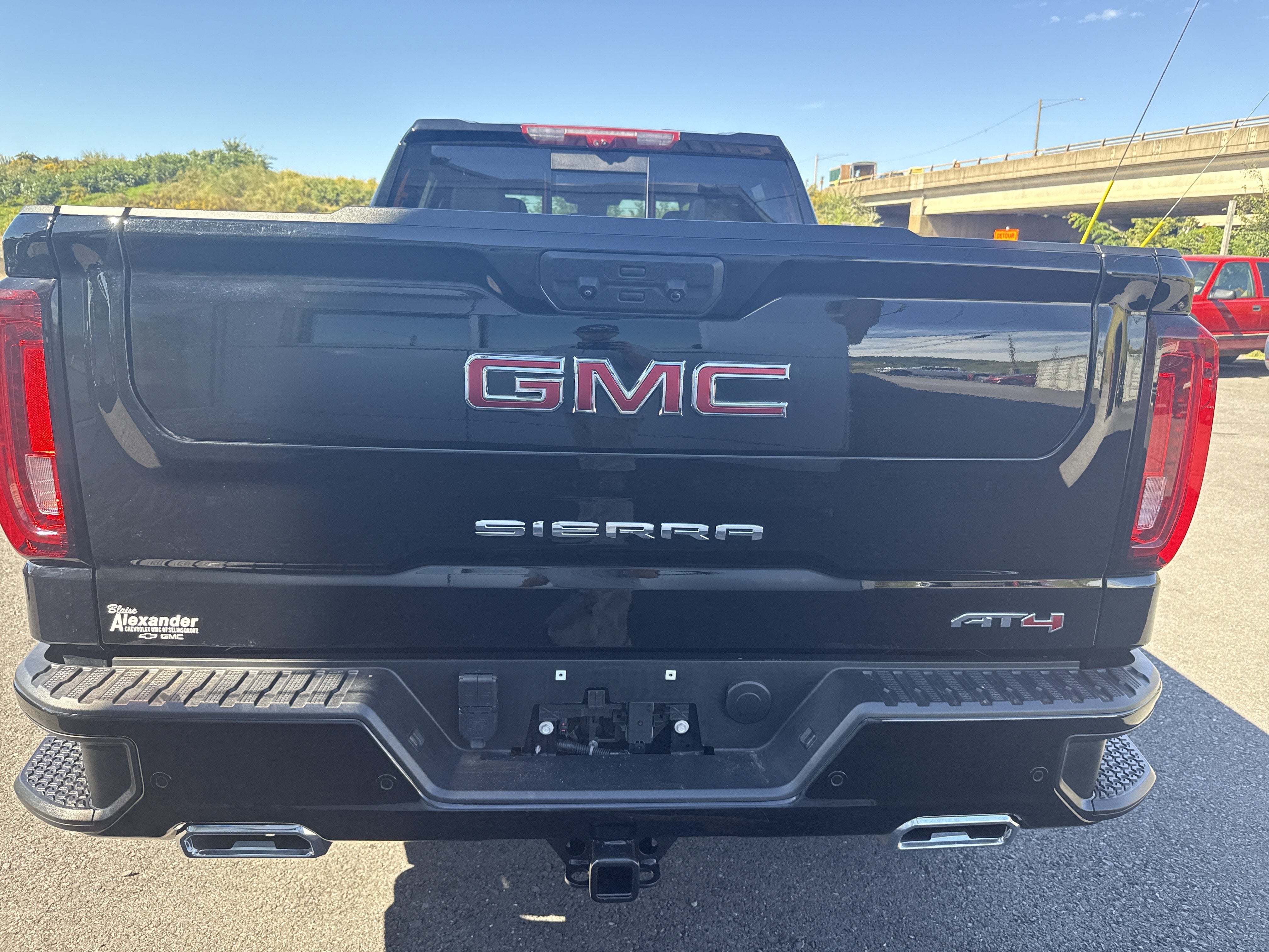 2025 GMC Sierra 1500 AT4